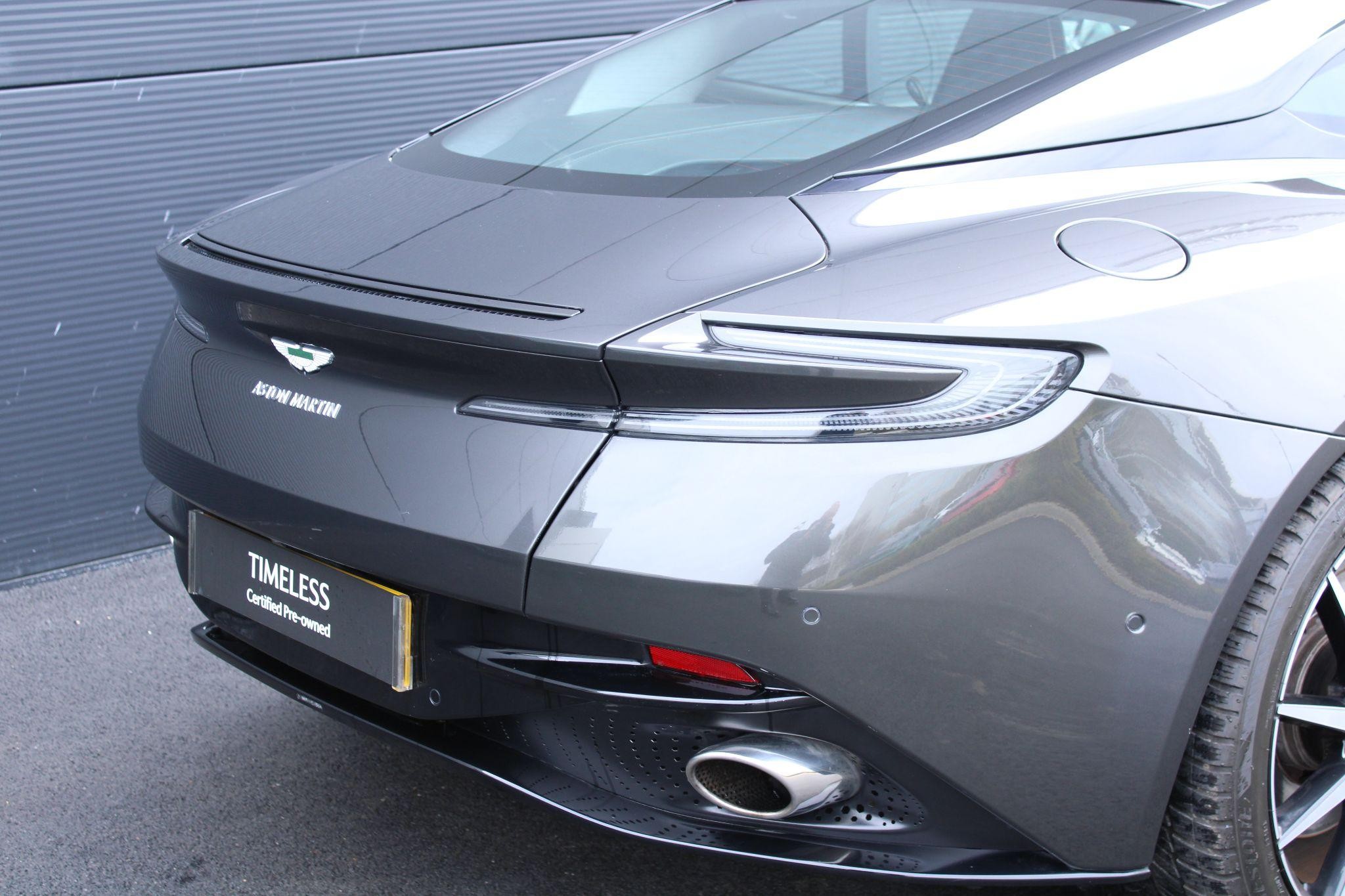Aston Martin DB11 Image 44