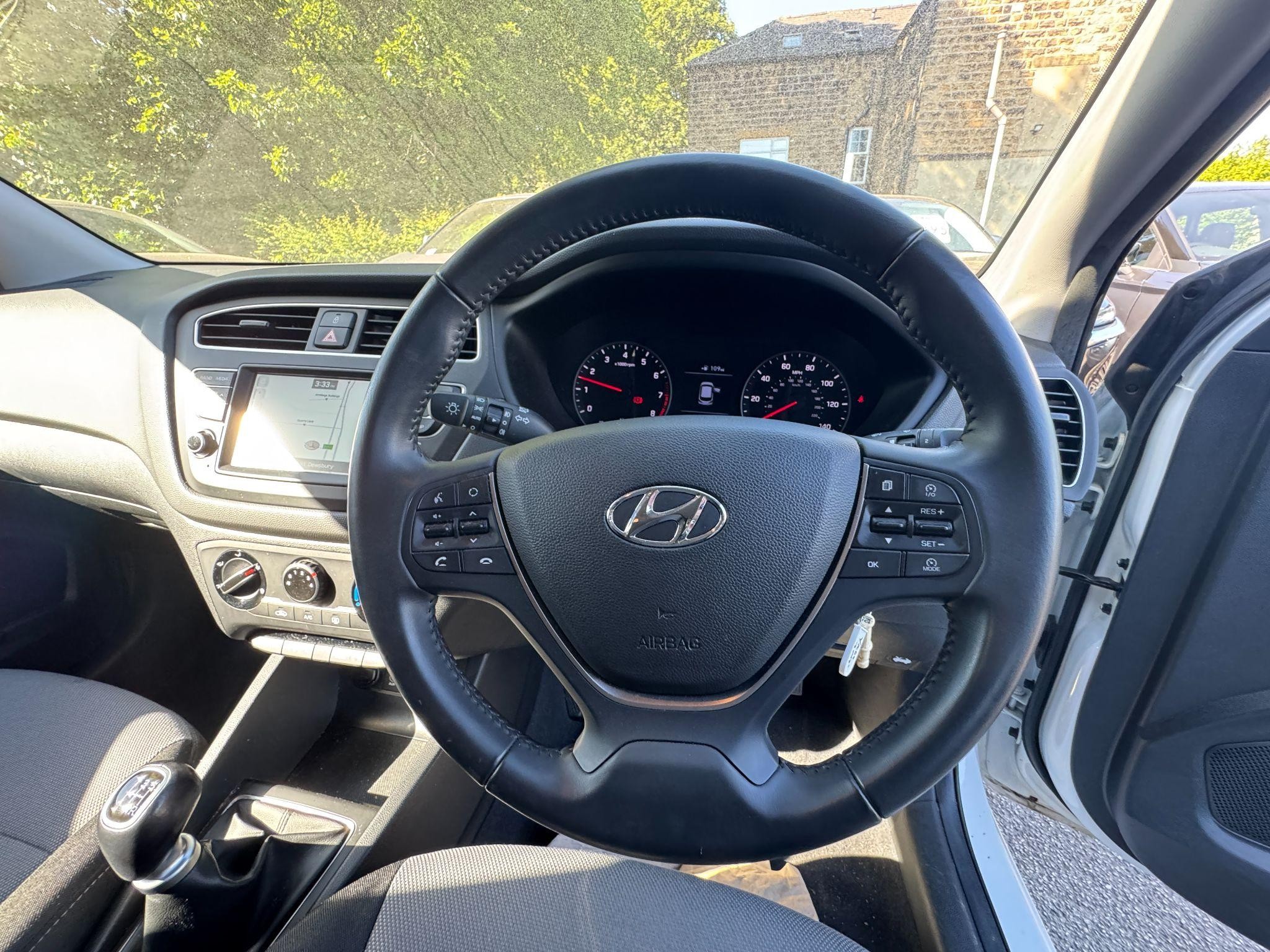 Hyundai i20 Image 11