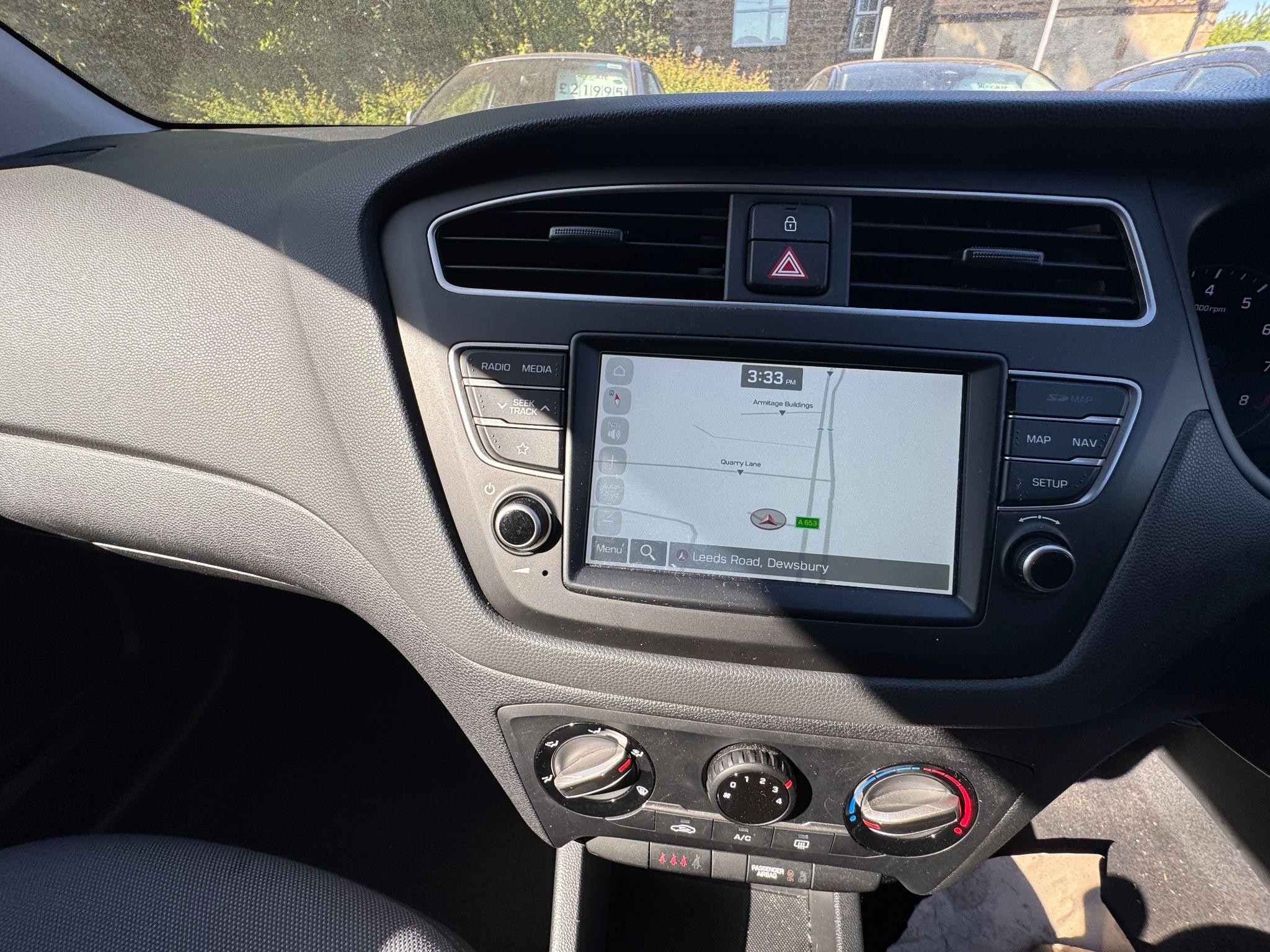 Hyundai i20 Image 13
