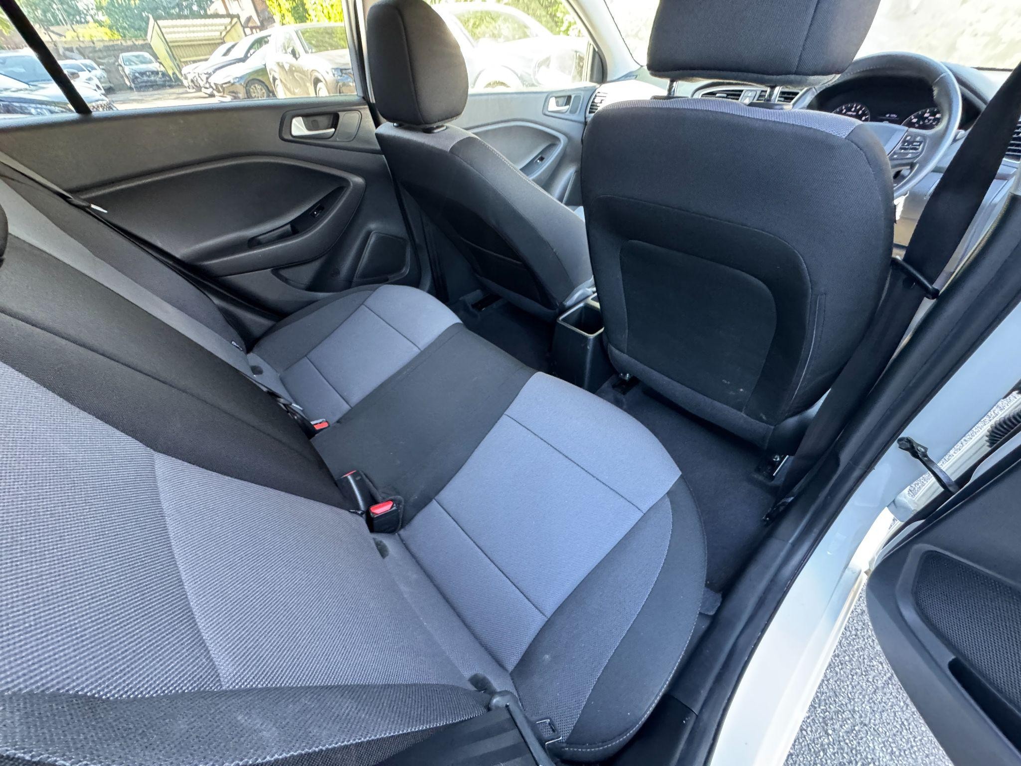 Hyundai i20 Image 15