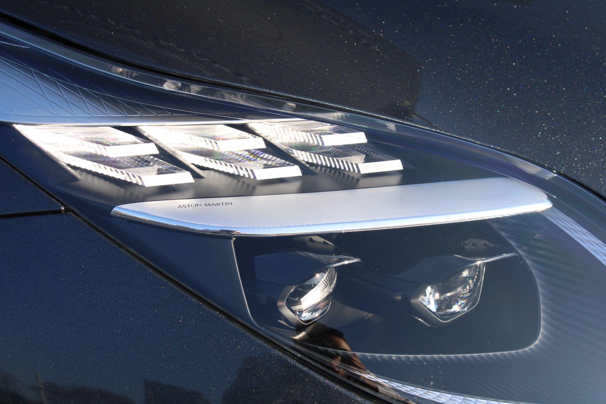 Aston Martin DB12 Image 32