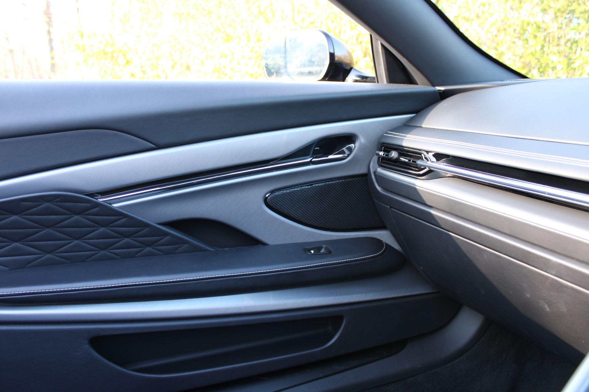 Aston Martin DB12 Image 38