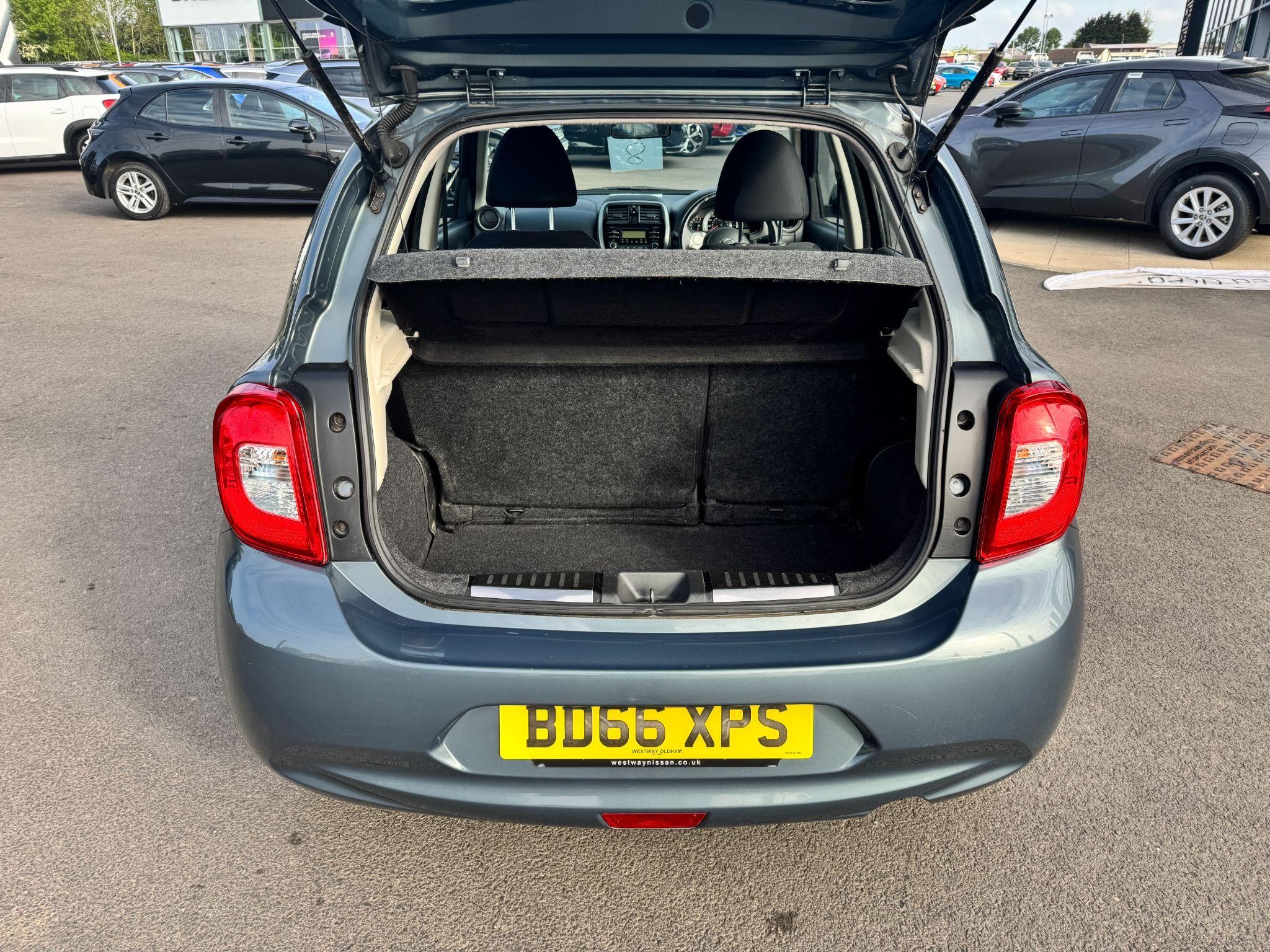 Nissan Micra Image 10