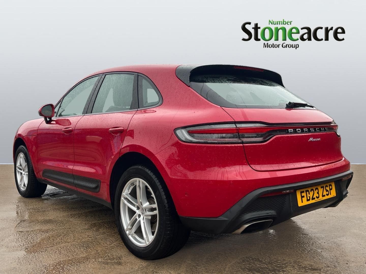 Porsche Macan Image 2