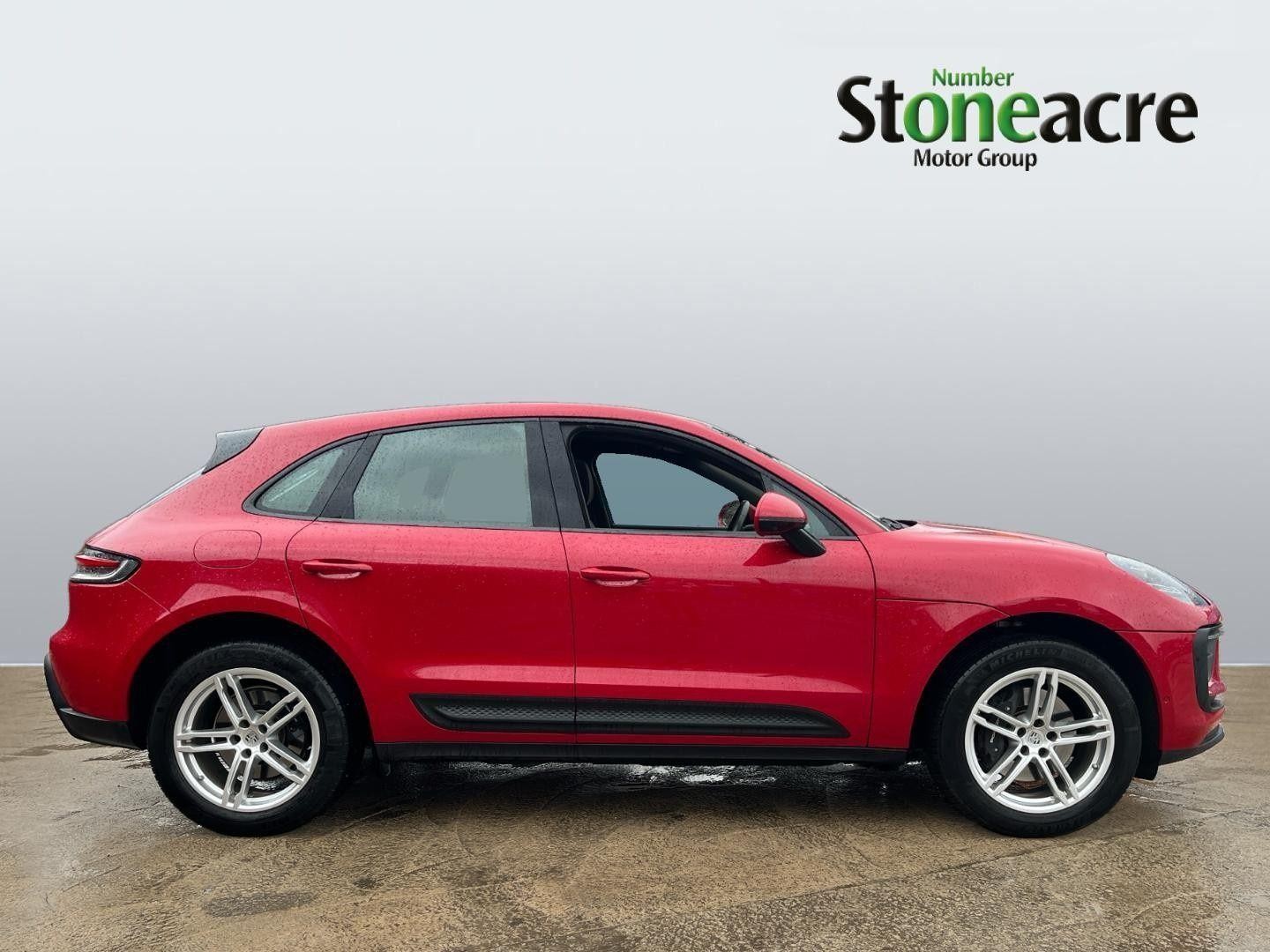 Porsche Macan Image 3