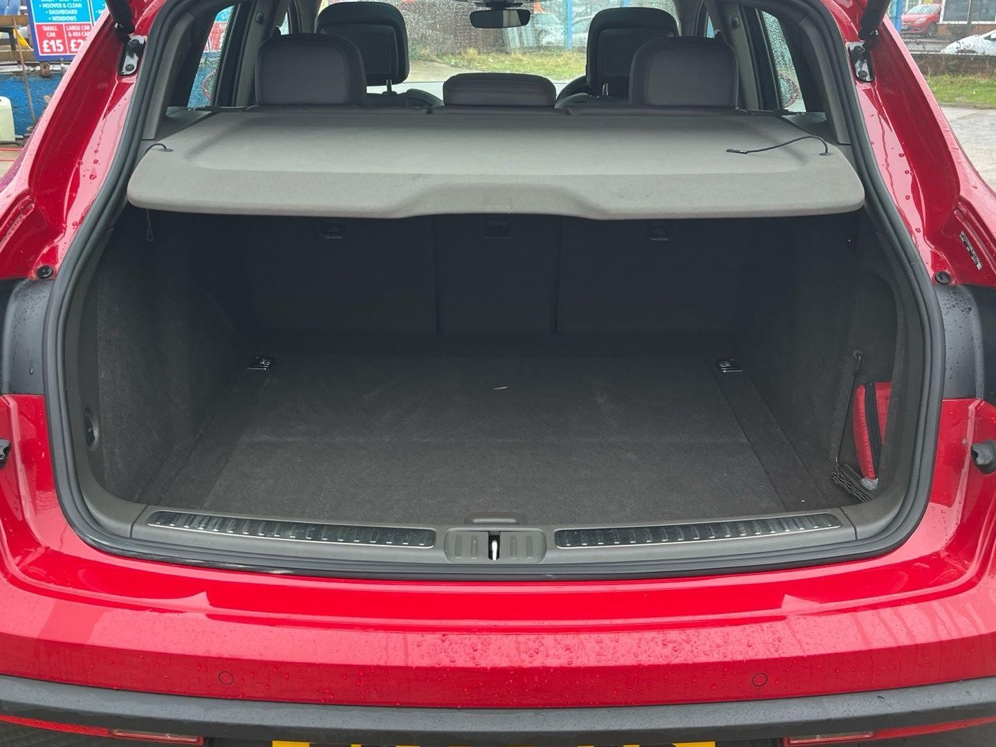 Porsche Macan Image 17