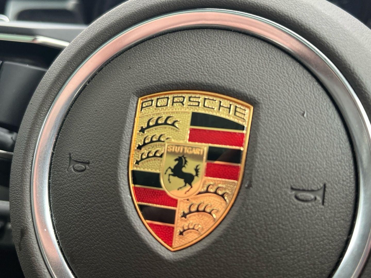 Porsche Macan Image 22