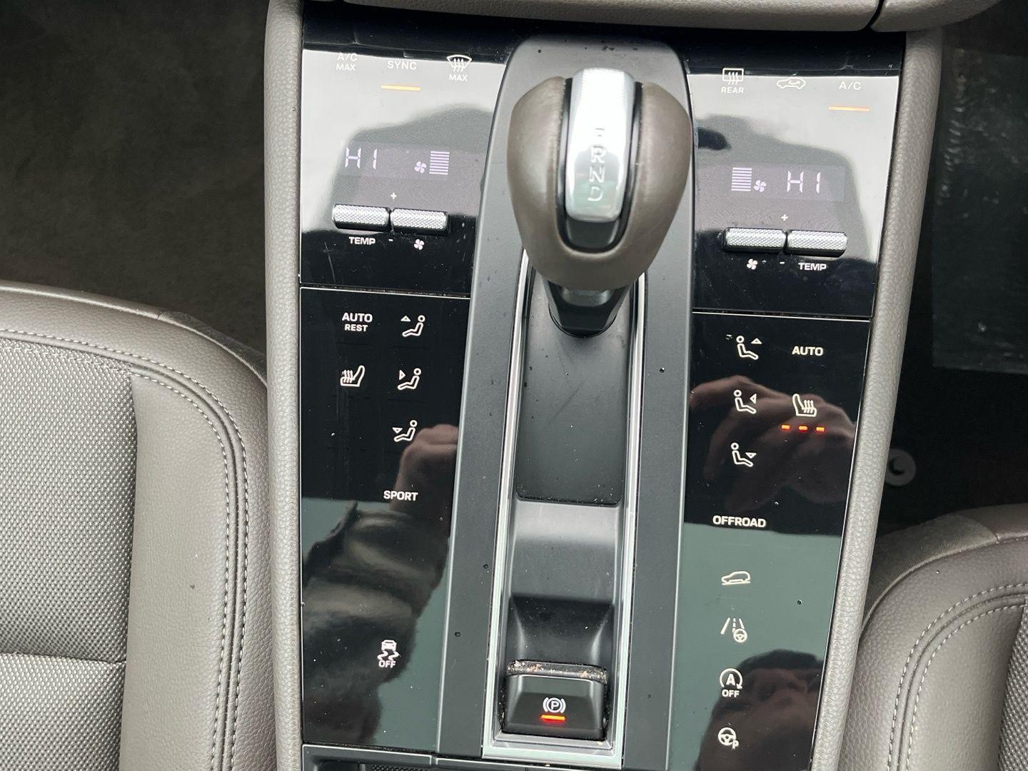 Porsche Macan Image 30