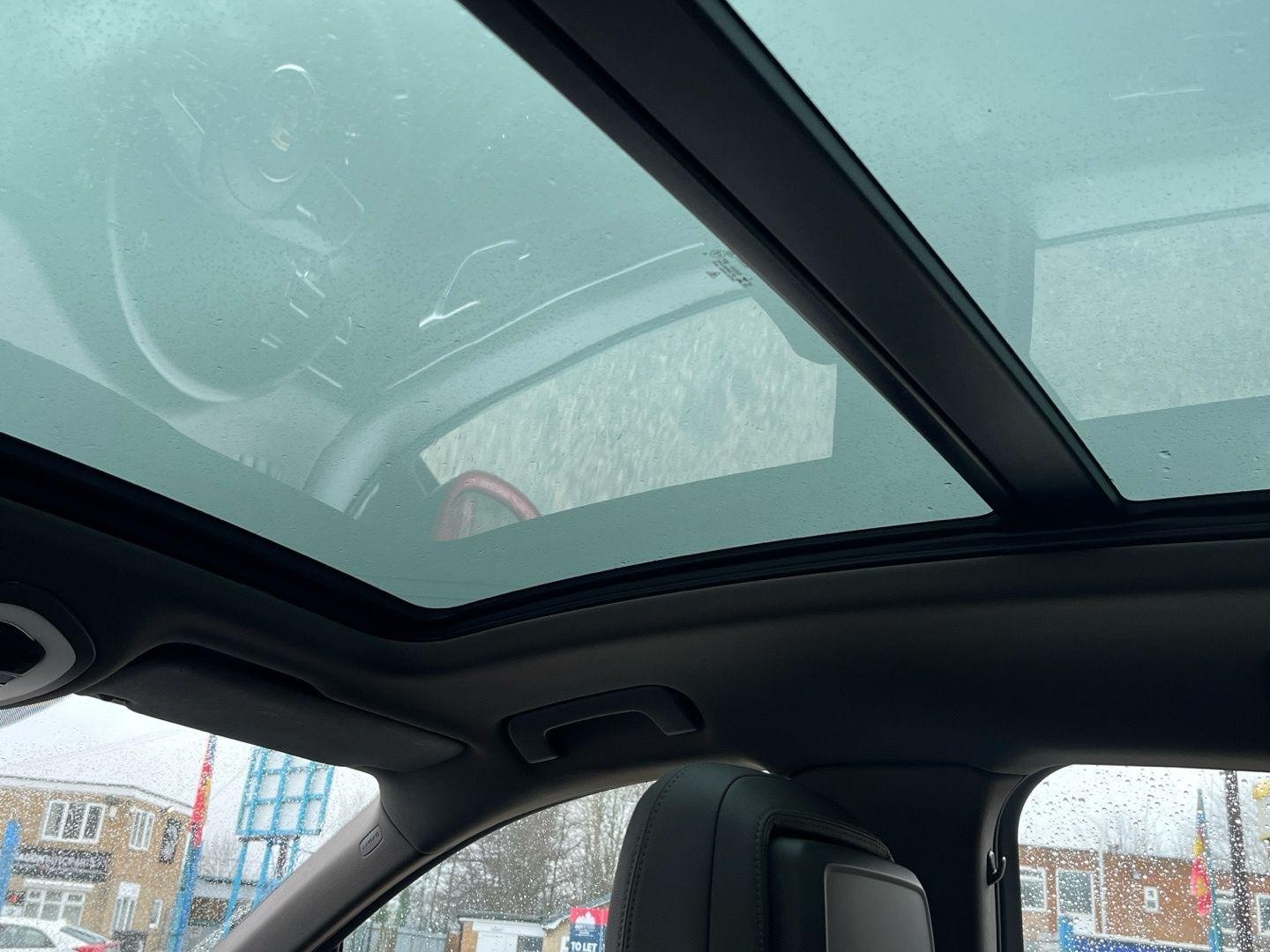 Porsche Macan Image 33