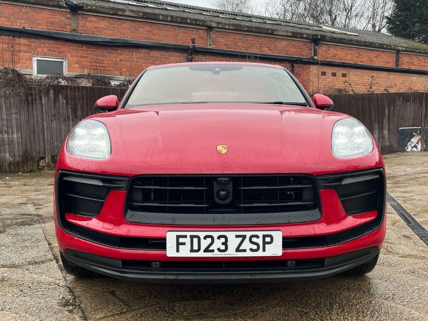 Porsche Macan Image 35