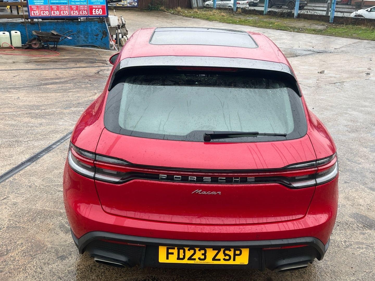 Porsche Macan Image 38