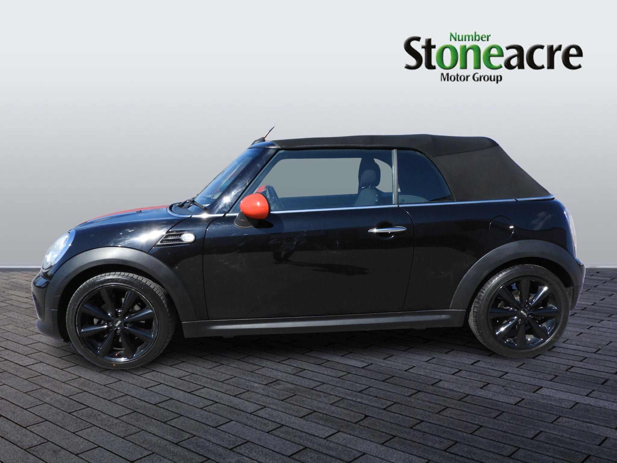 MINI Convertible Image 8