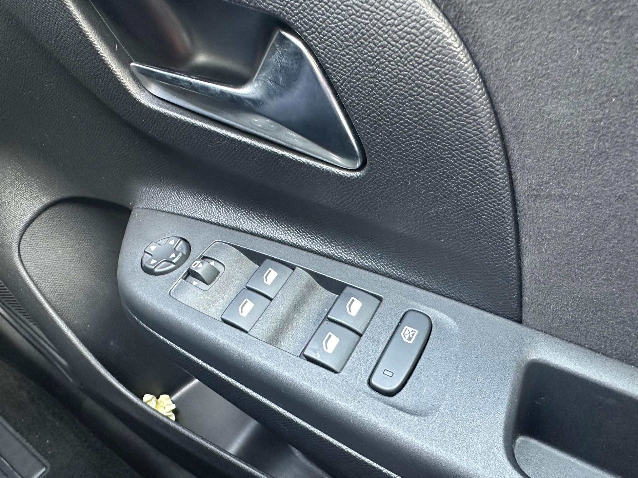 Vauxhall Corsa Image 35