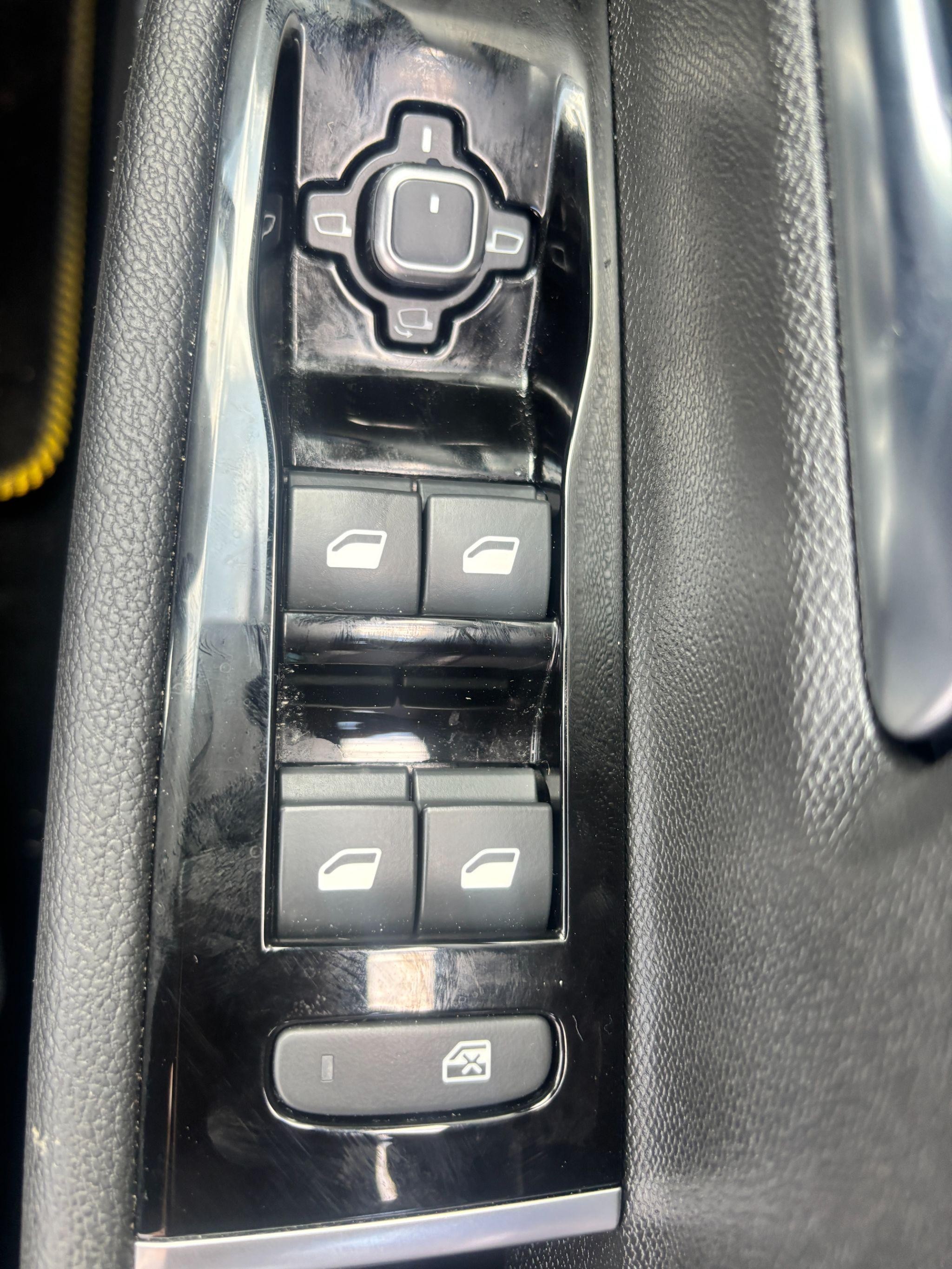 Vauxhall Astra Image 14