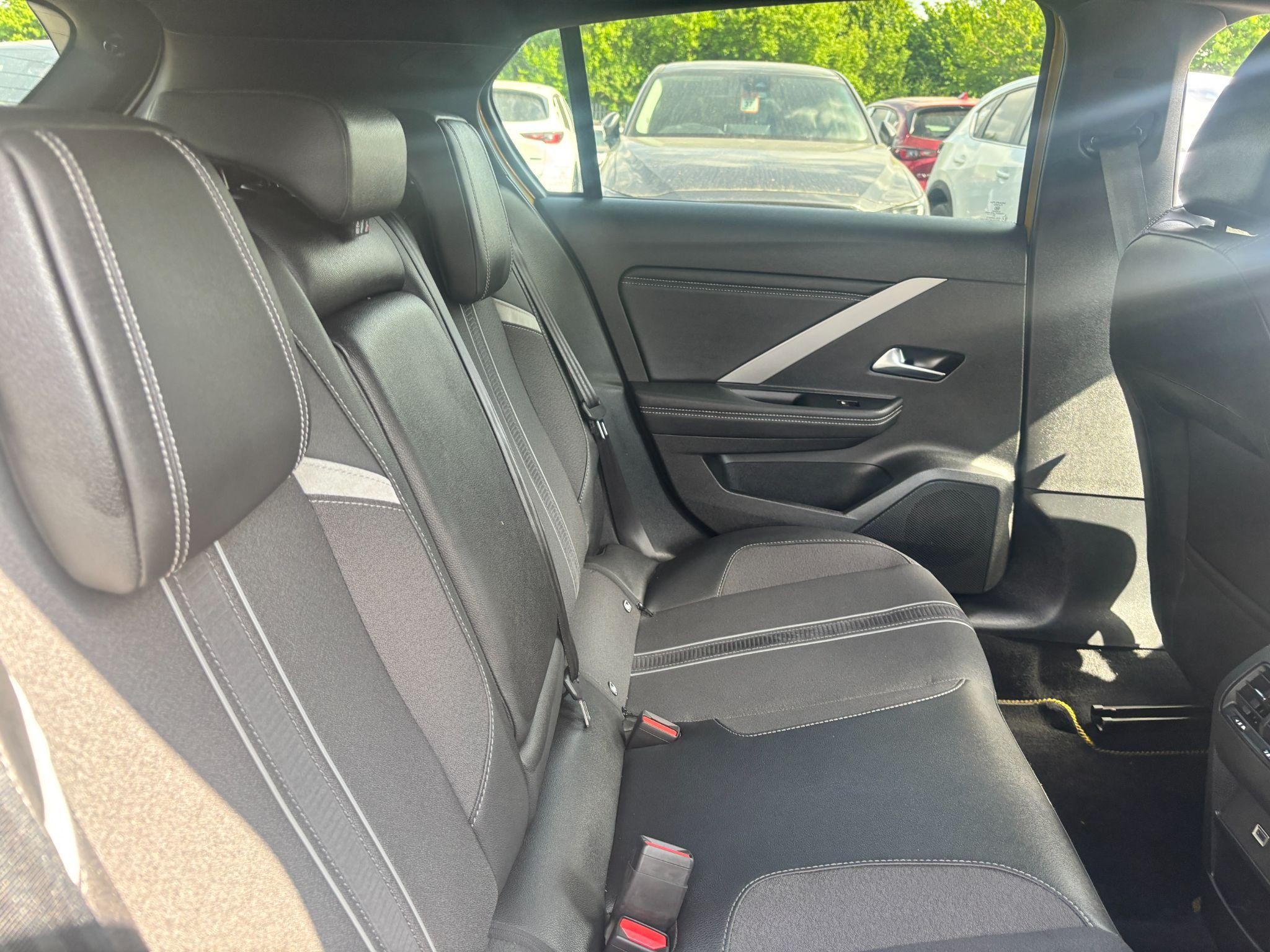 Vauxhall Astra Image 13