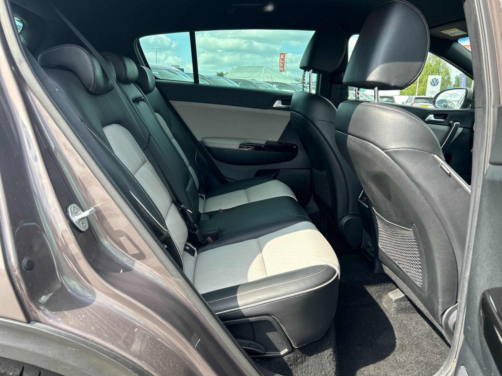 Kia Sportage Image 13