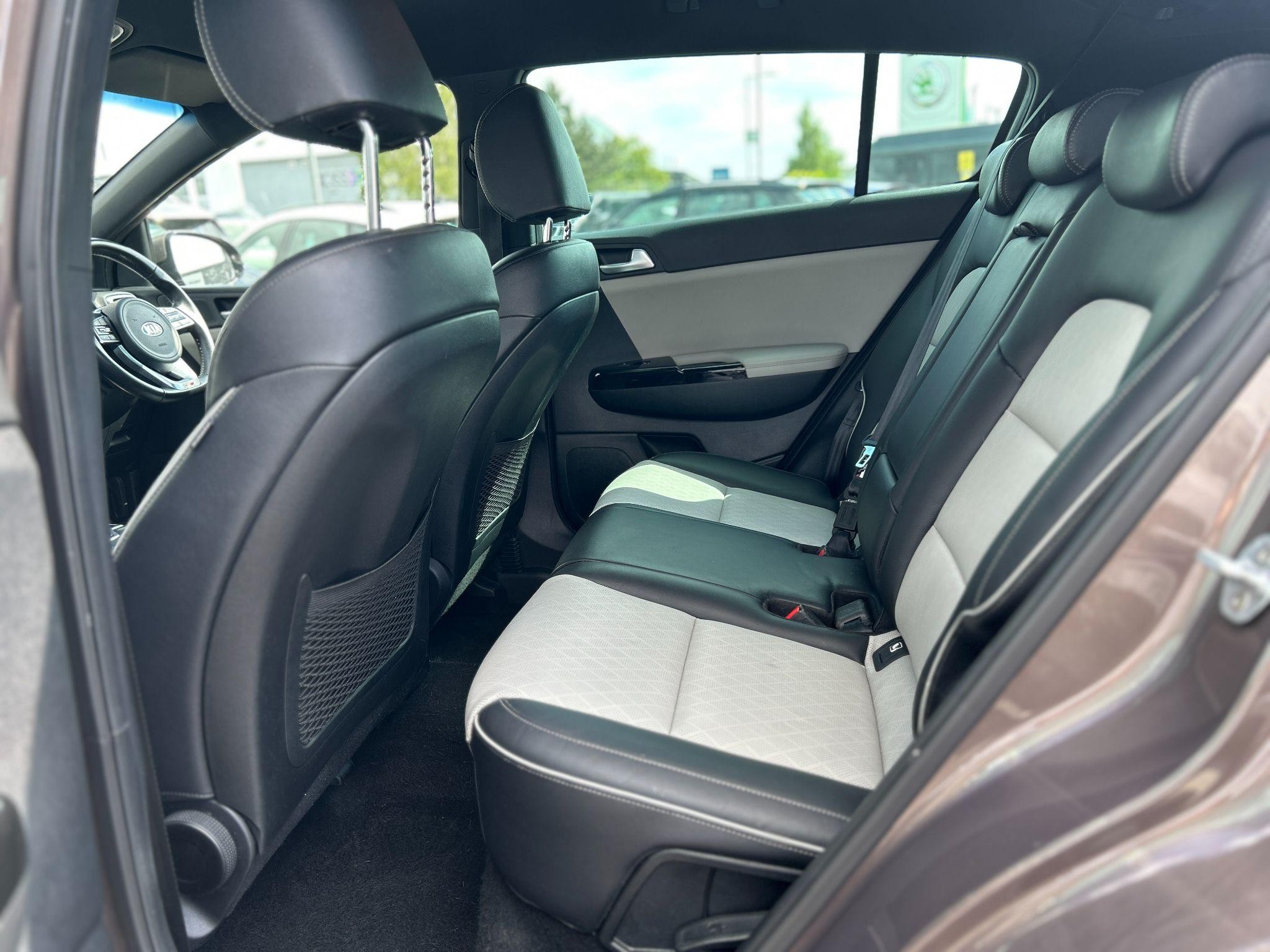 Kia Sportage Image 14