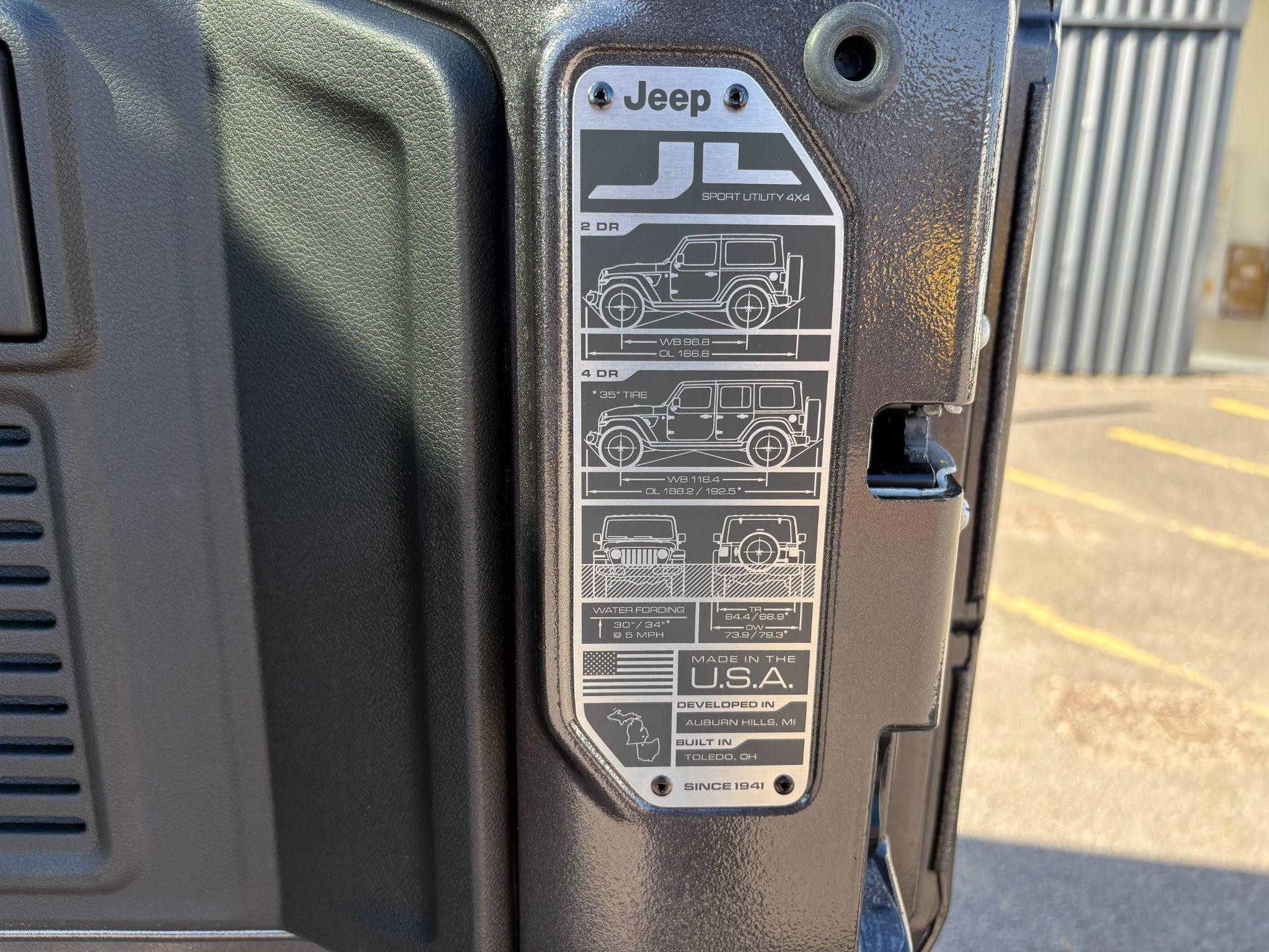 Jeep Wrangler Image 10