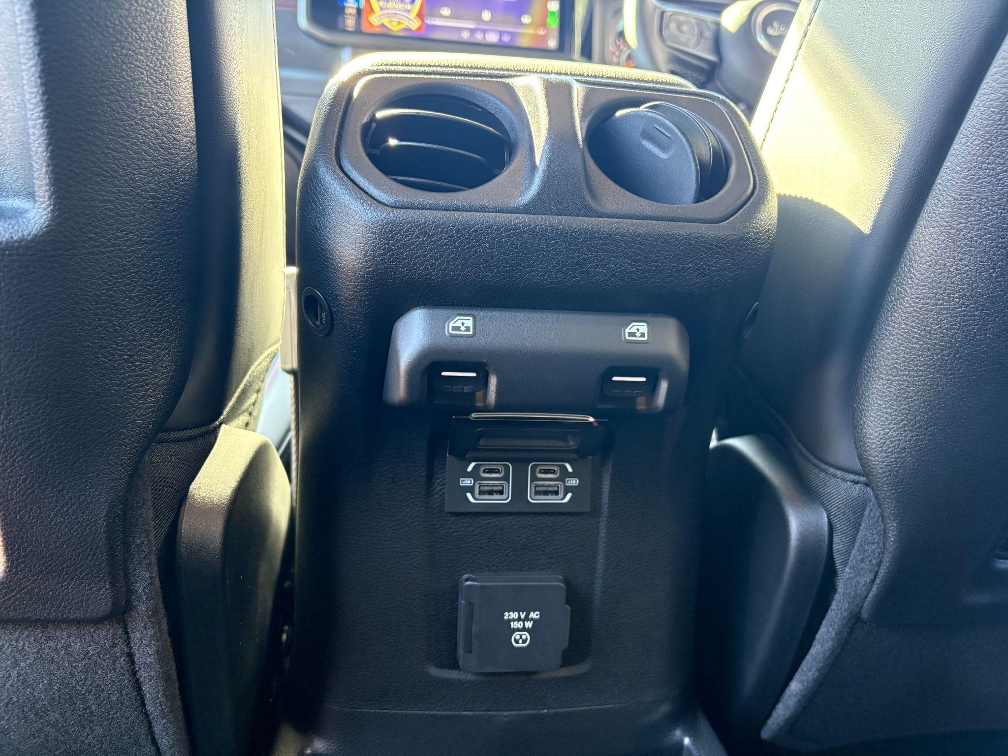Jeep Wrangler Image 20