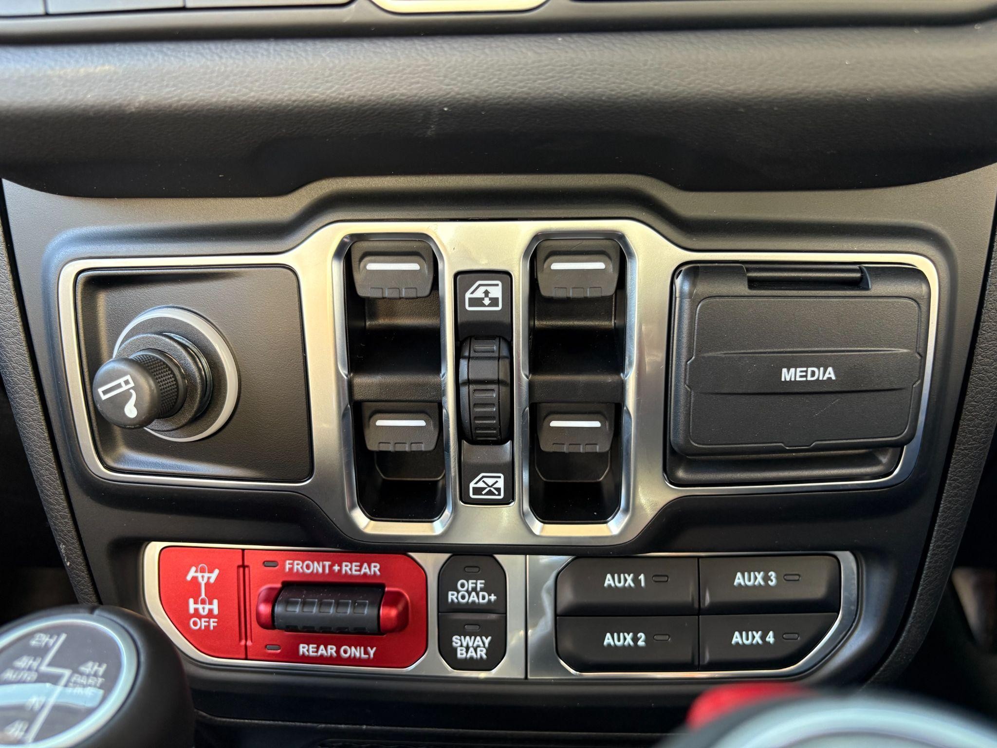 Jeep Wrangler Image 31