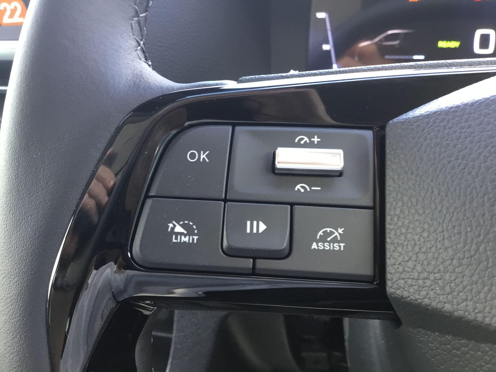 Peugeot E-Traveller Image 27