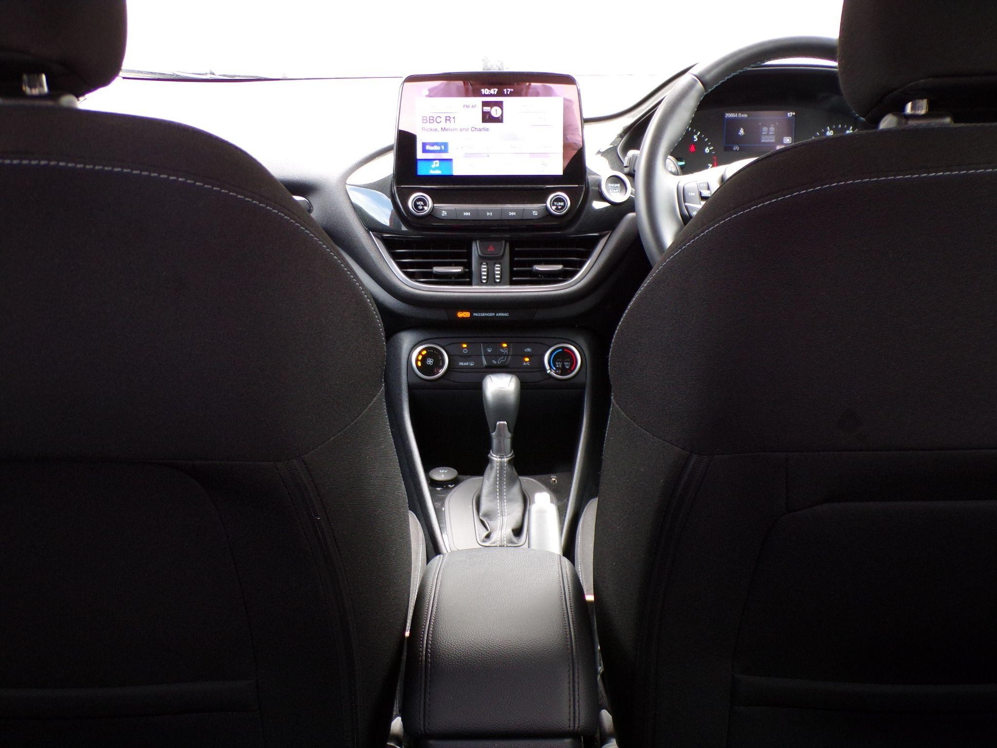Ford Fiesta Image 12