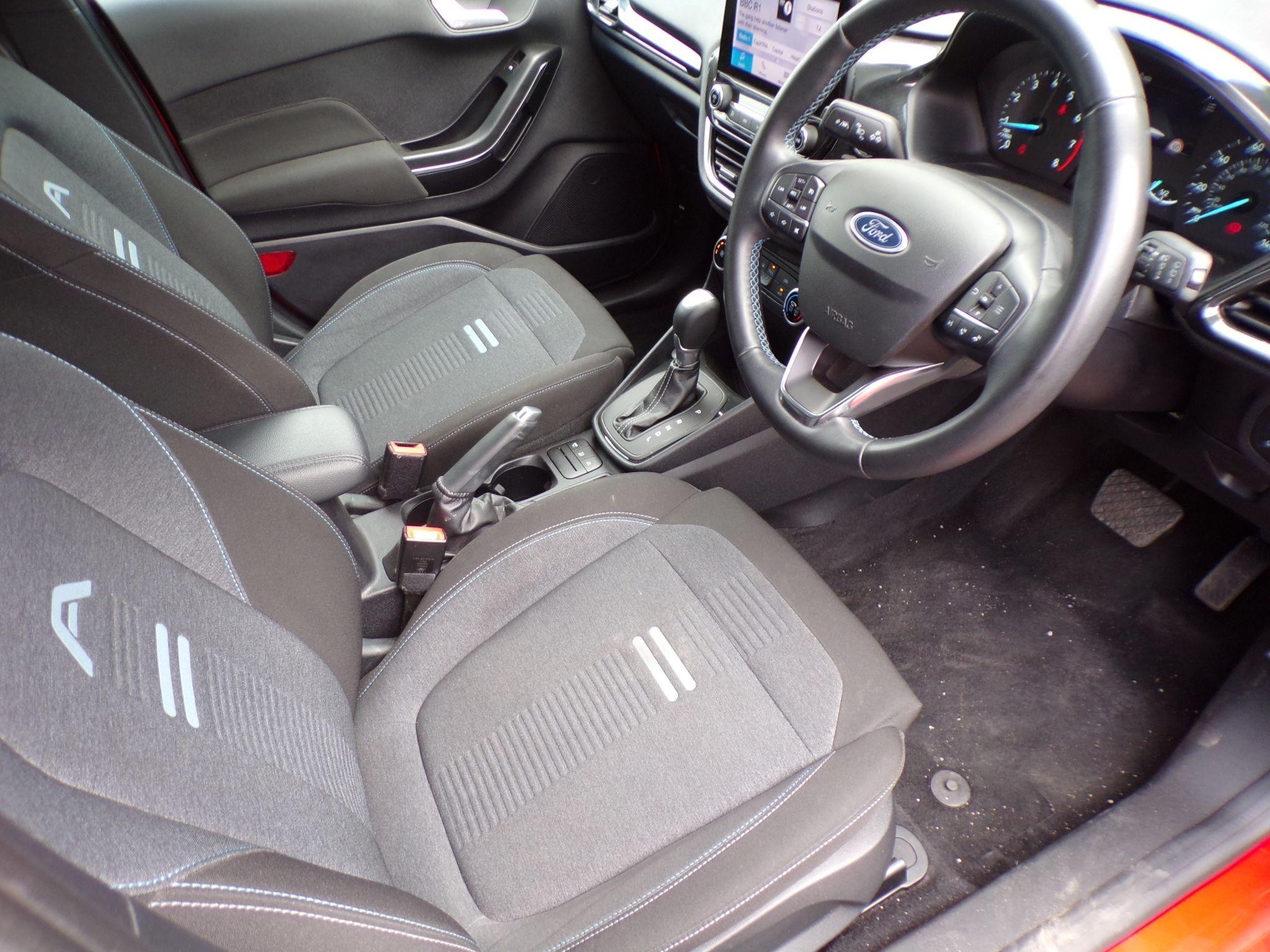 Ford Fiesta Image 17