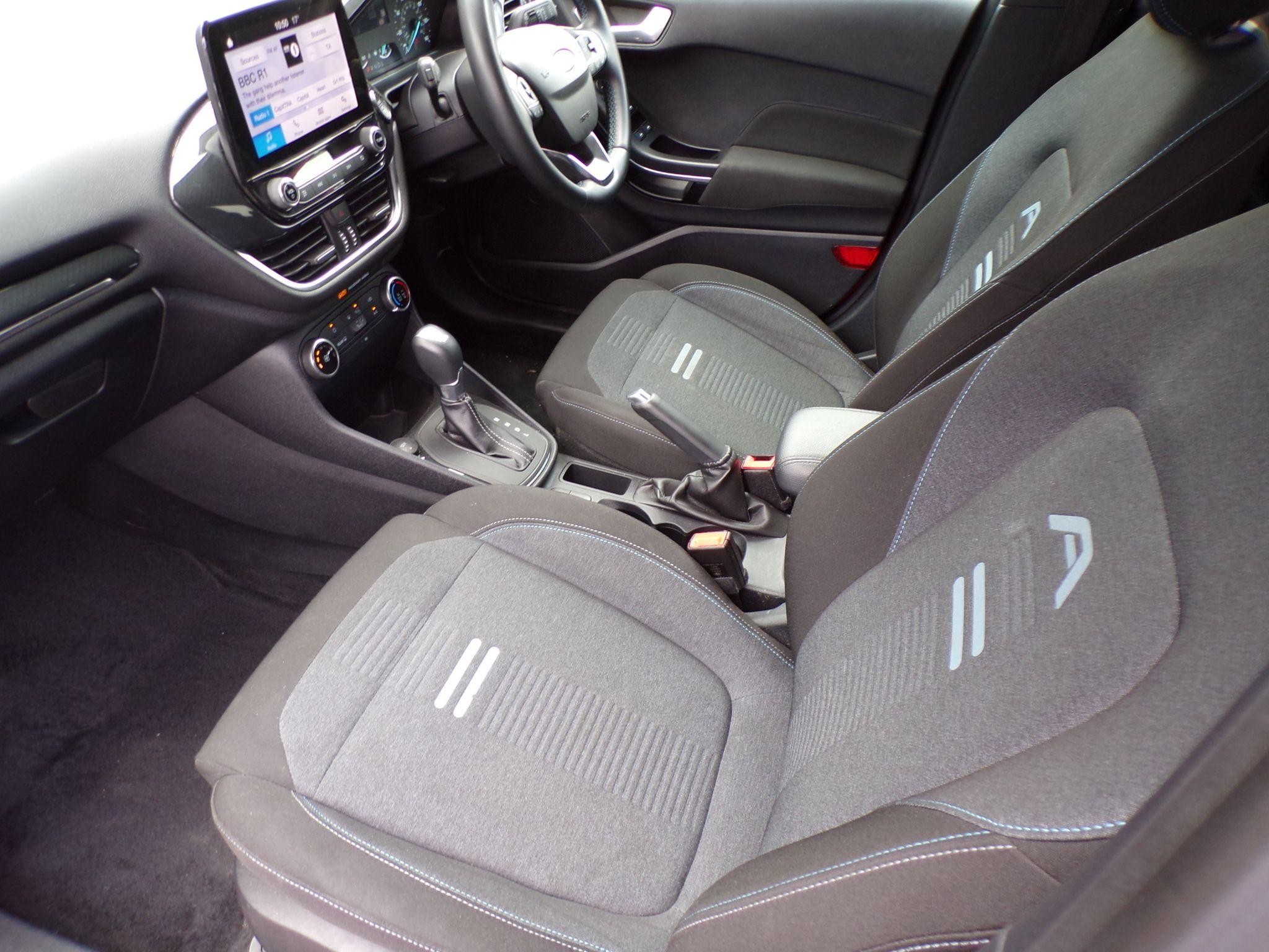 Ford Fiesta Image 19