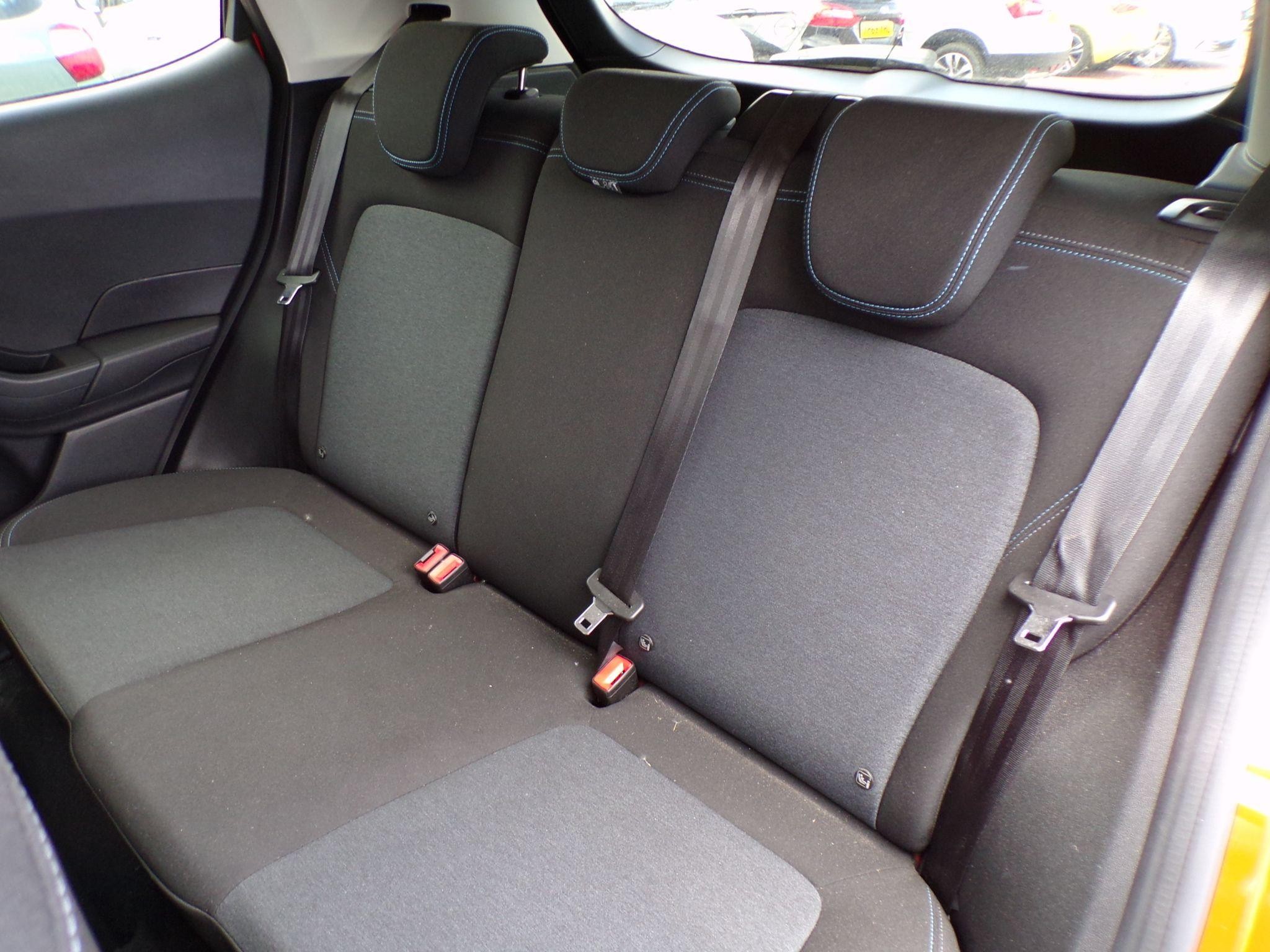 Ford Fiesta Image 20