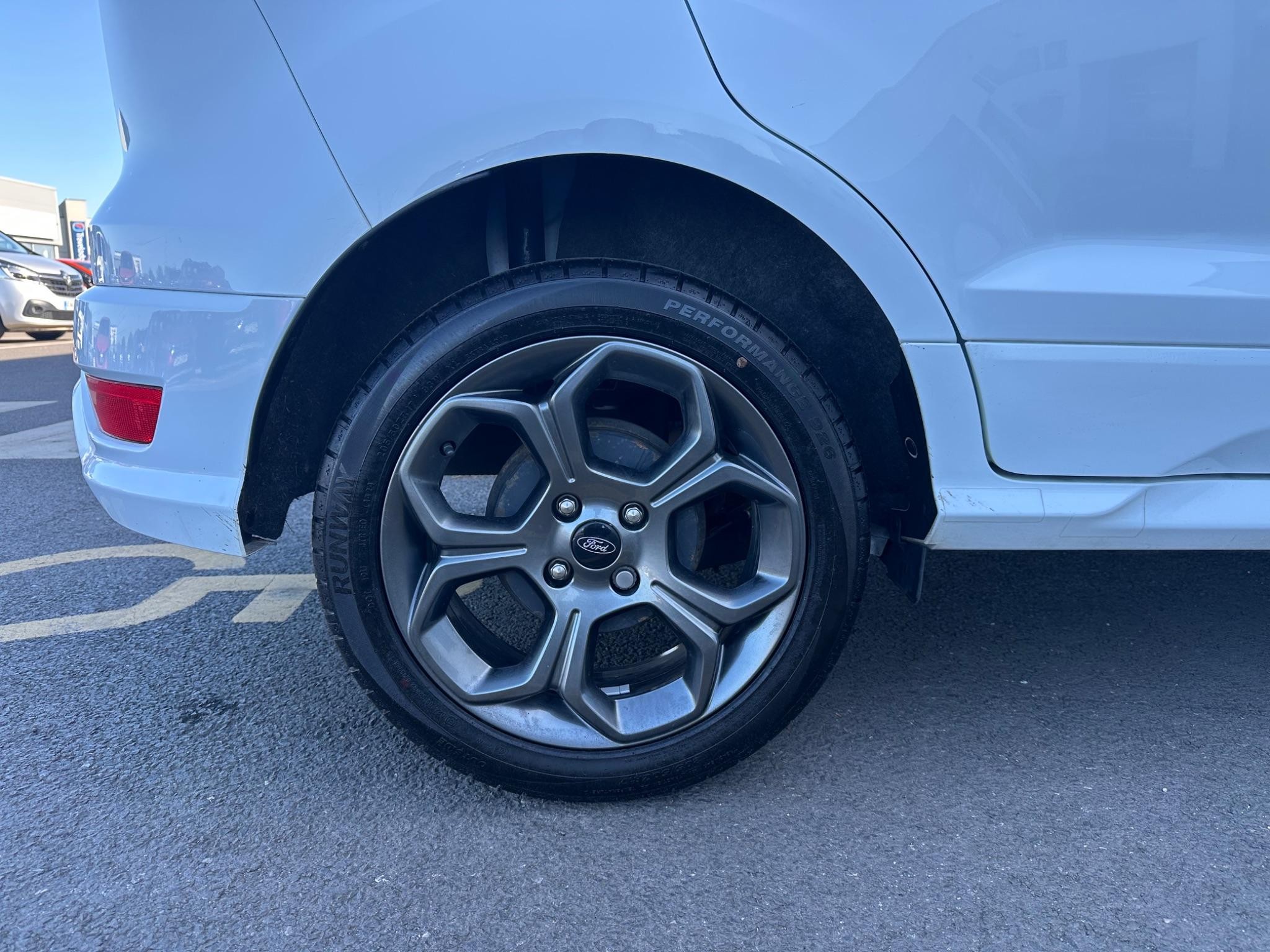 Ford EcoSport Image 10