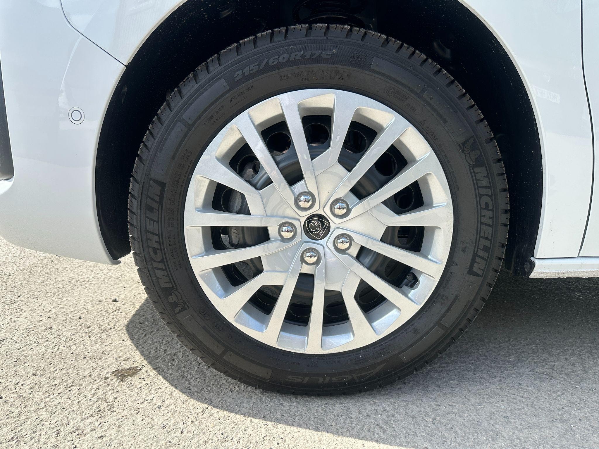 Peugeot Expert Image 9