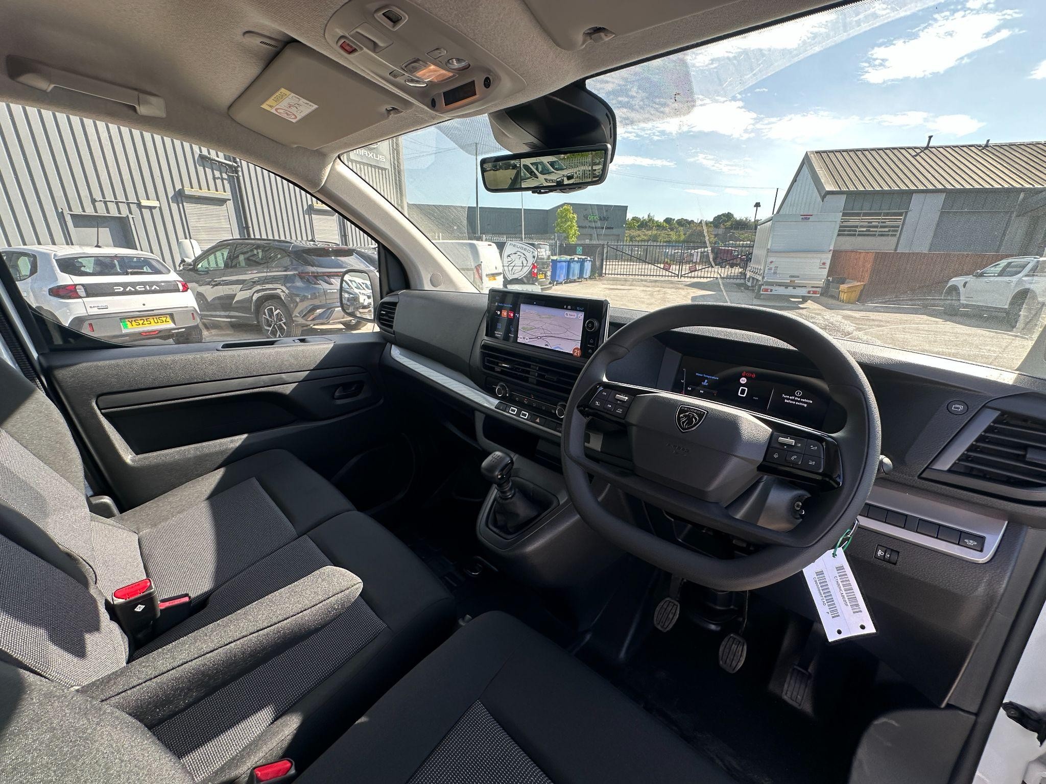 Peugeot Expert Image 18