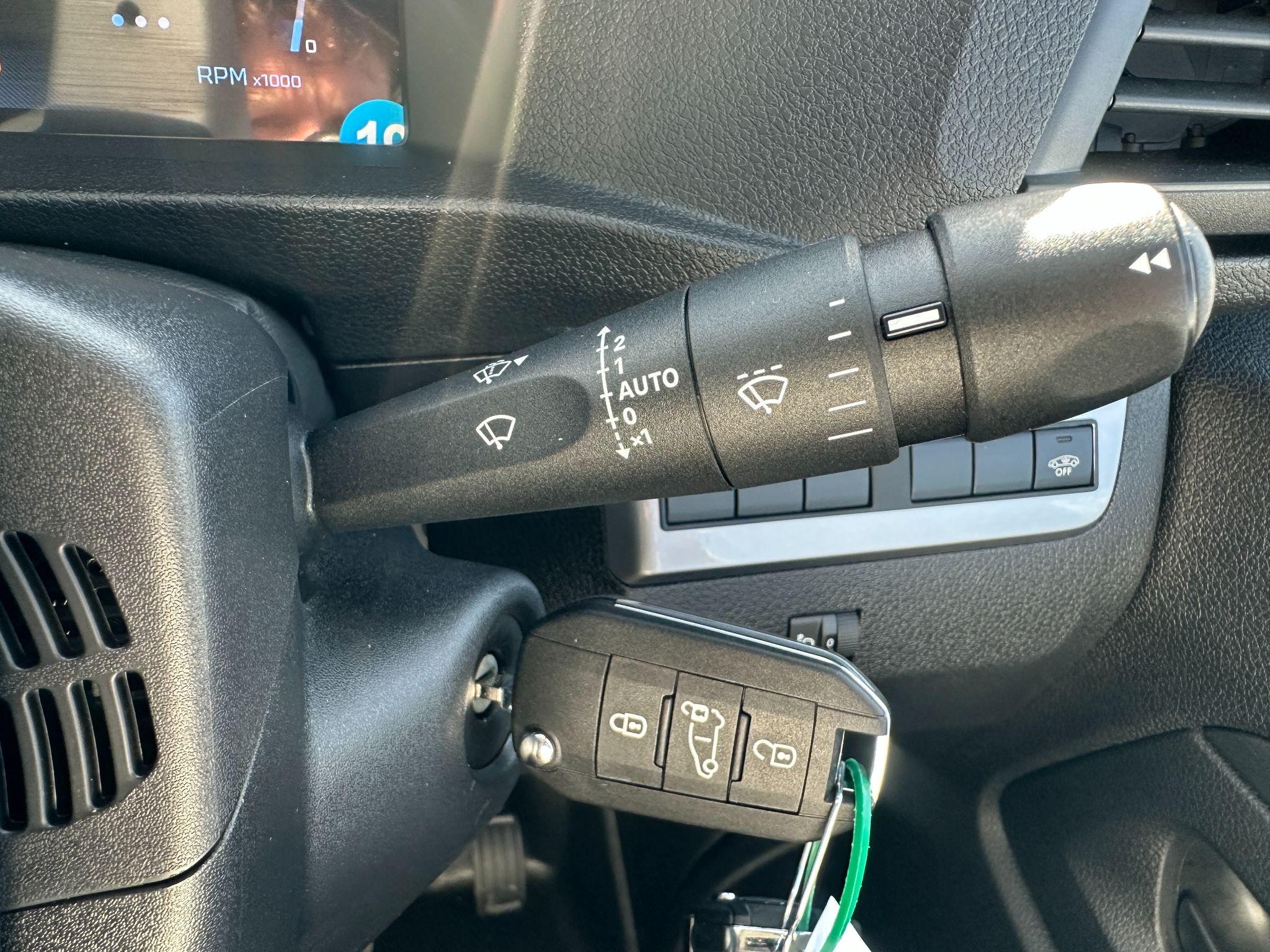 Peugeot Expert Image 25