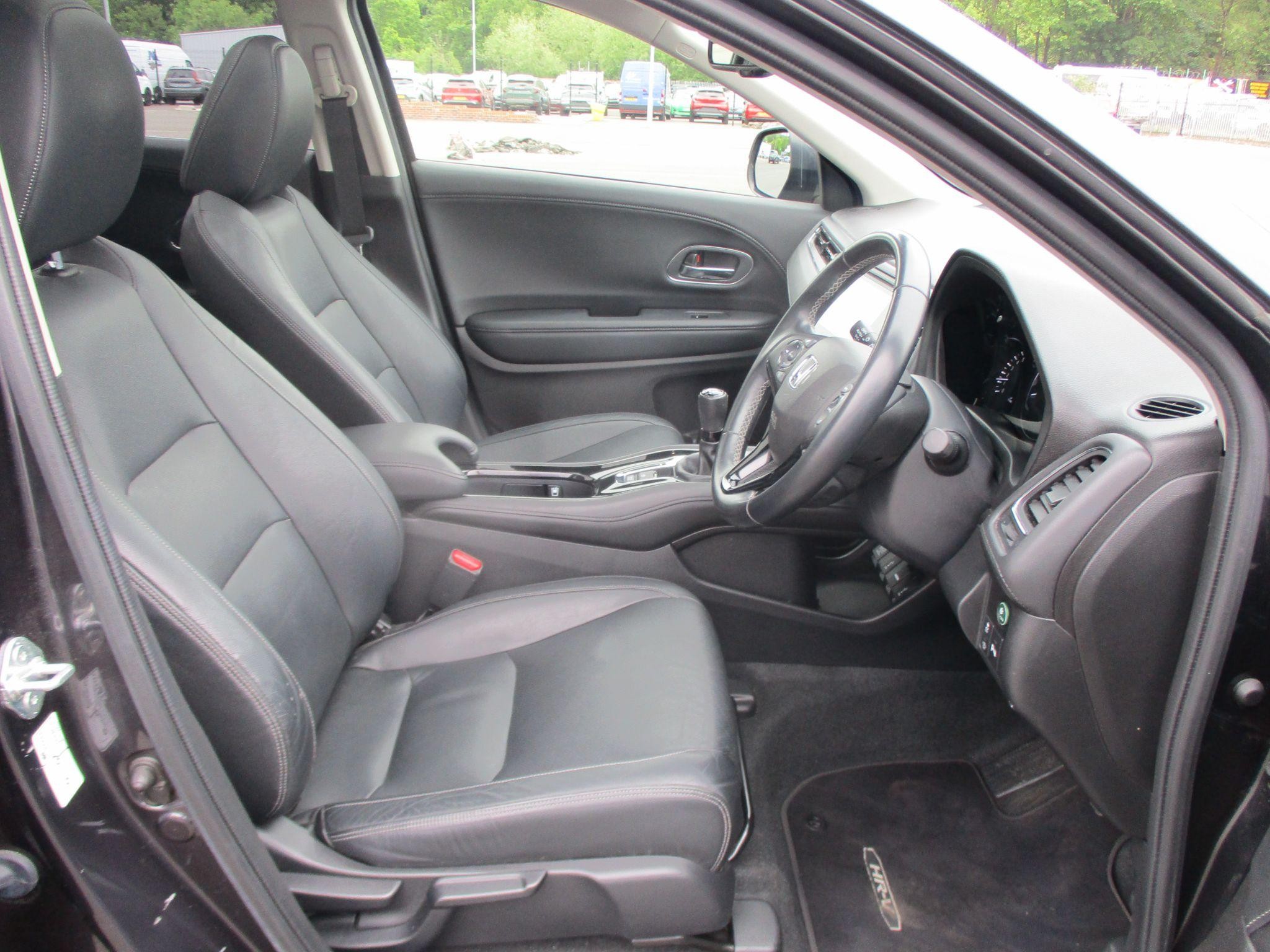 Honda HR-V Image 8