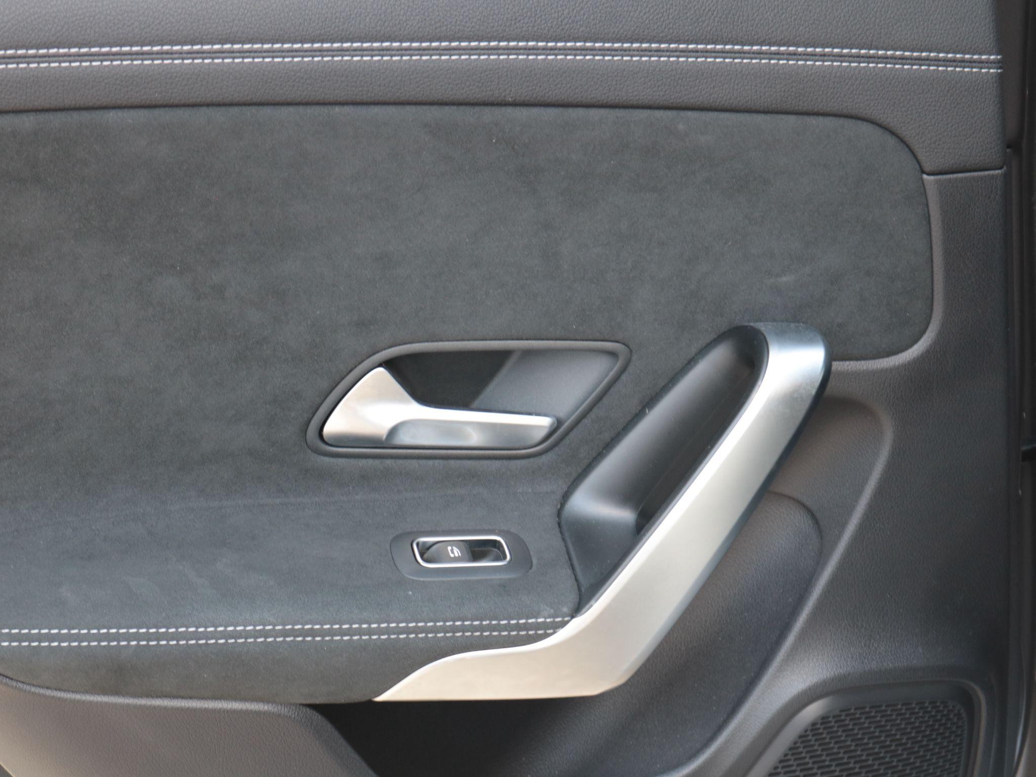 Mercedes-Benz A-Class Image 23