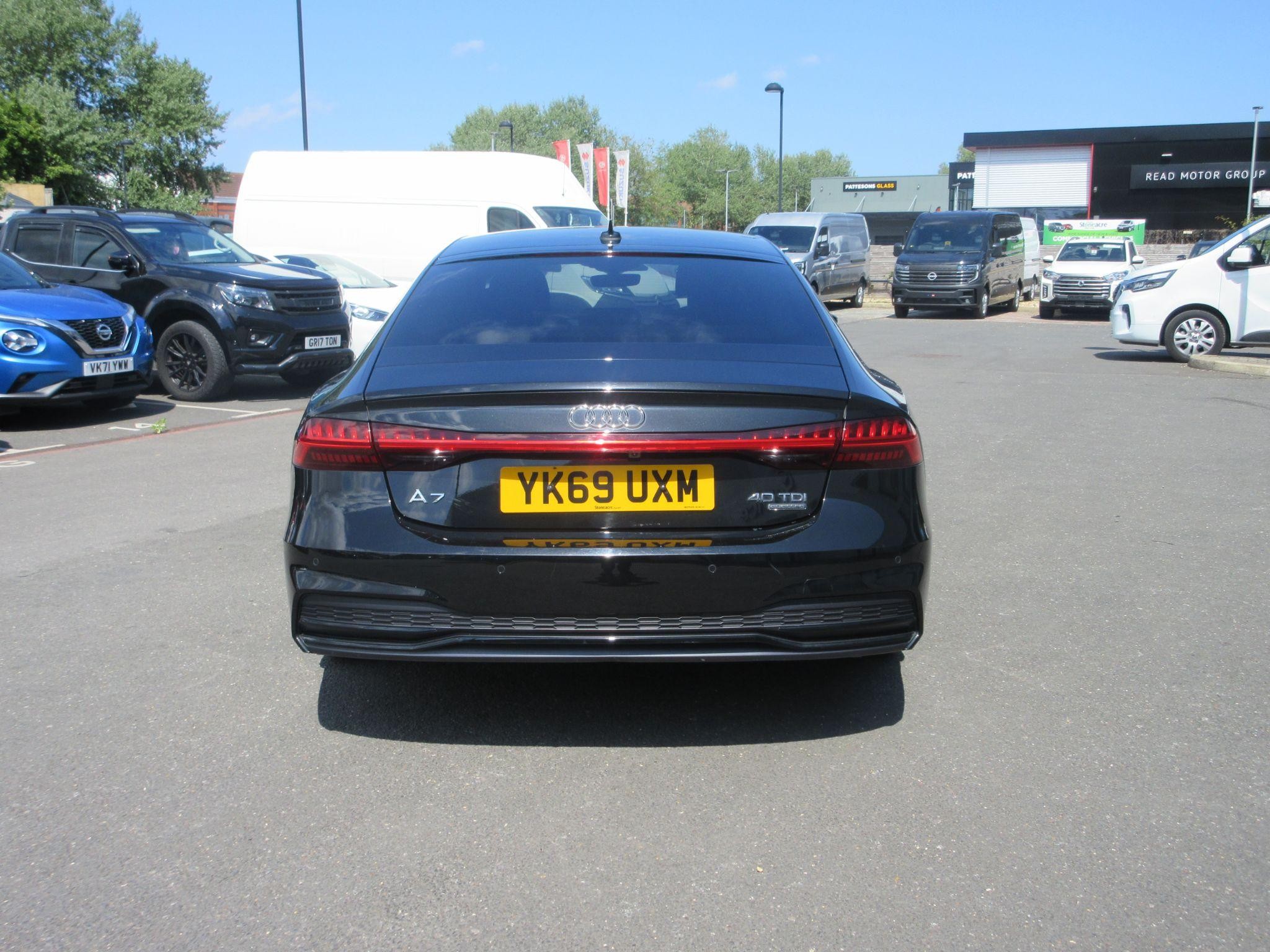 Audi A7 Image 8