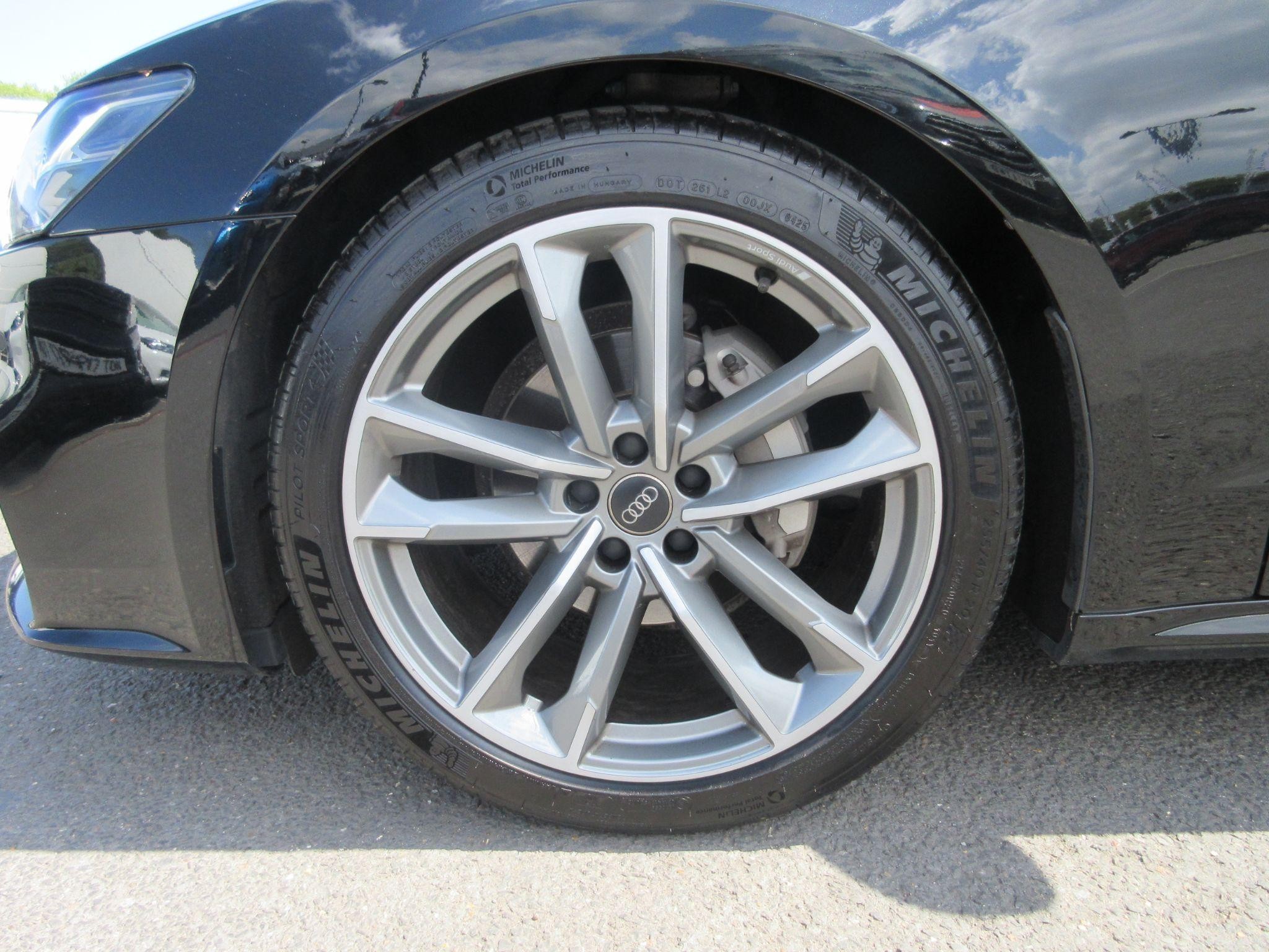 Audi A7 Image 9