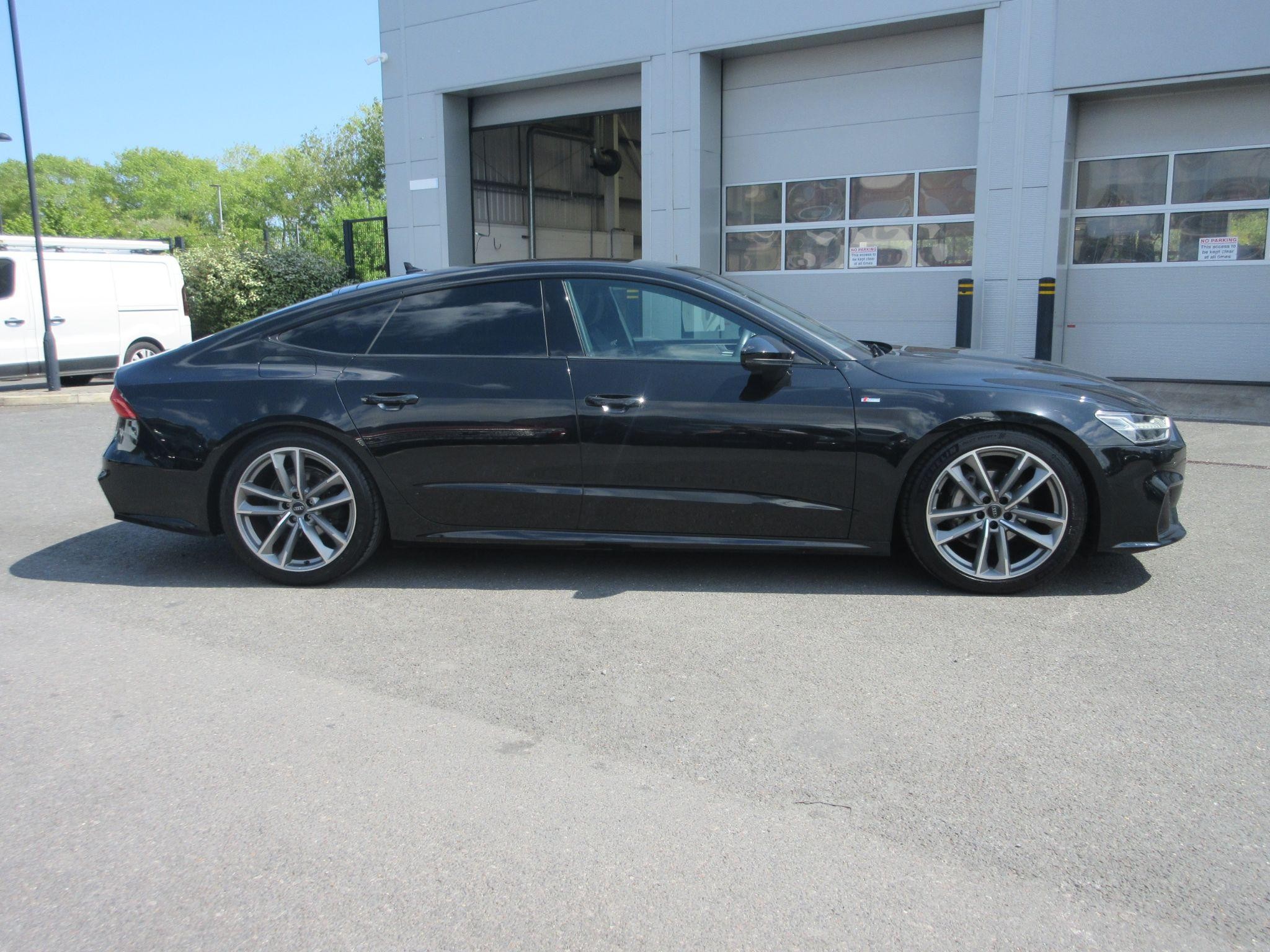 Audi A7 Image 11