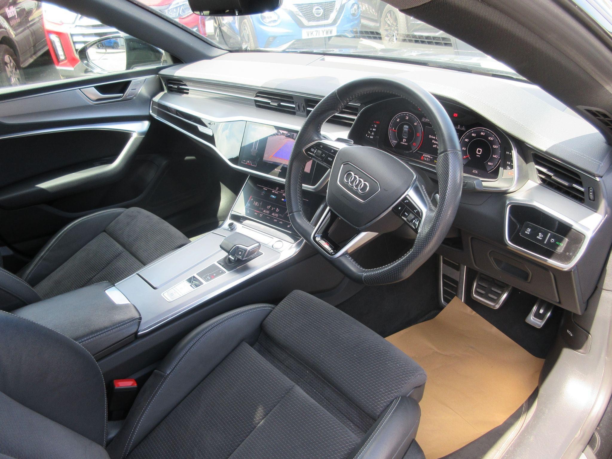 Audi A7 Image 13