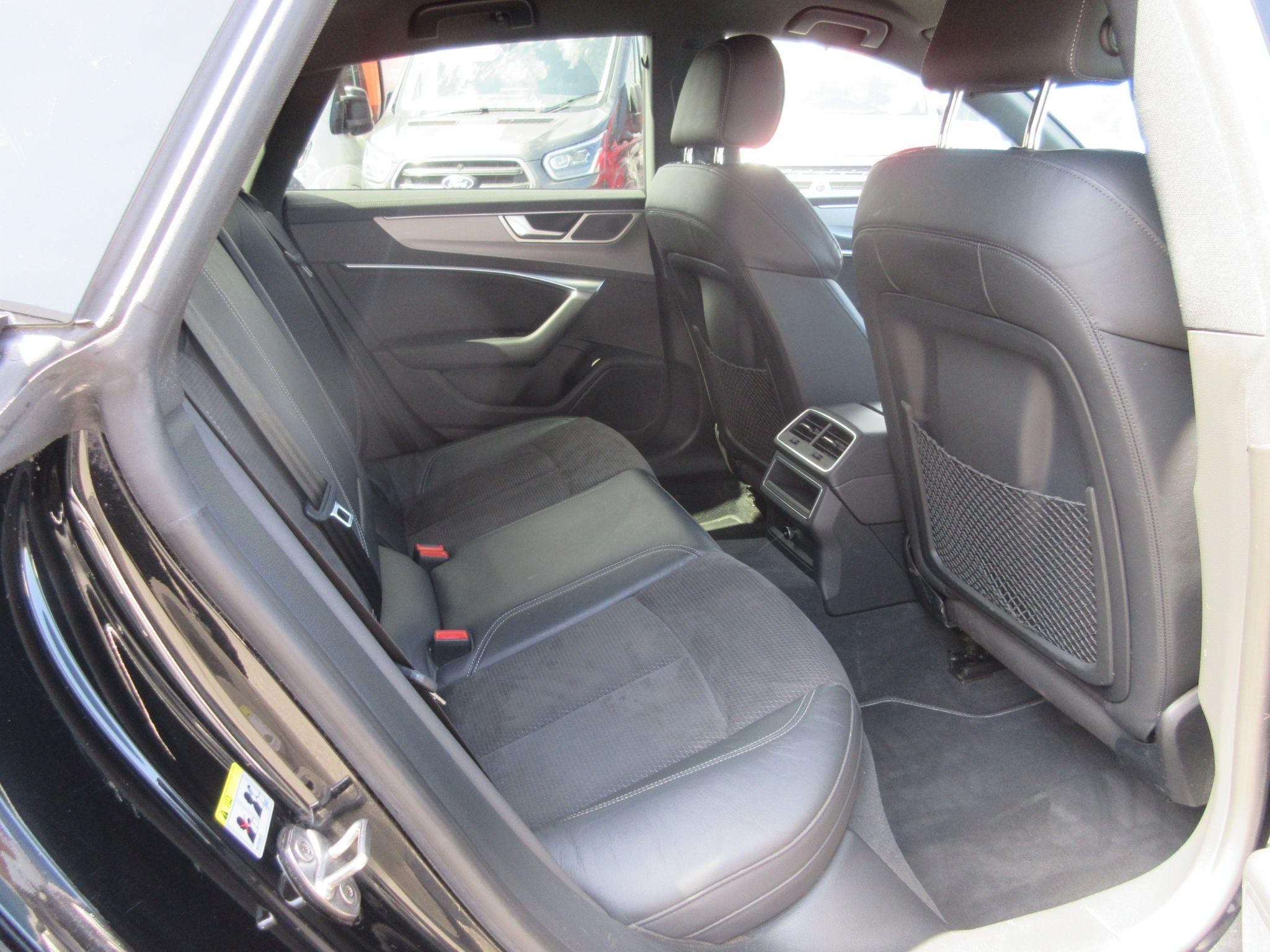 Audi A7 Image 16