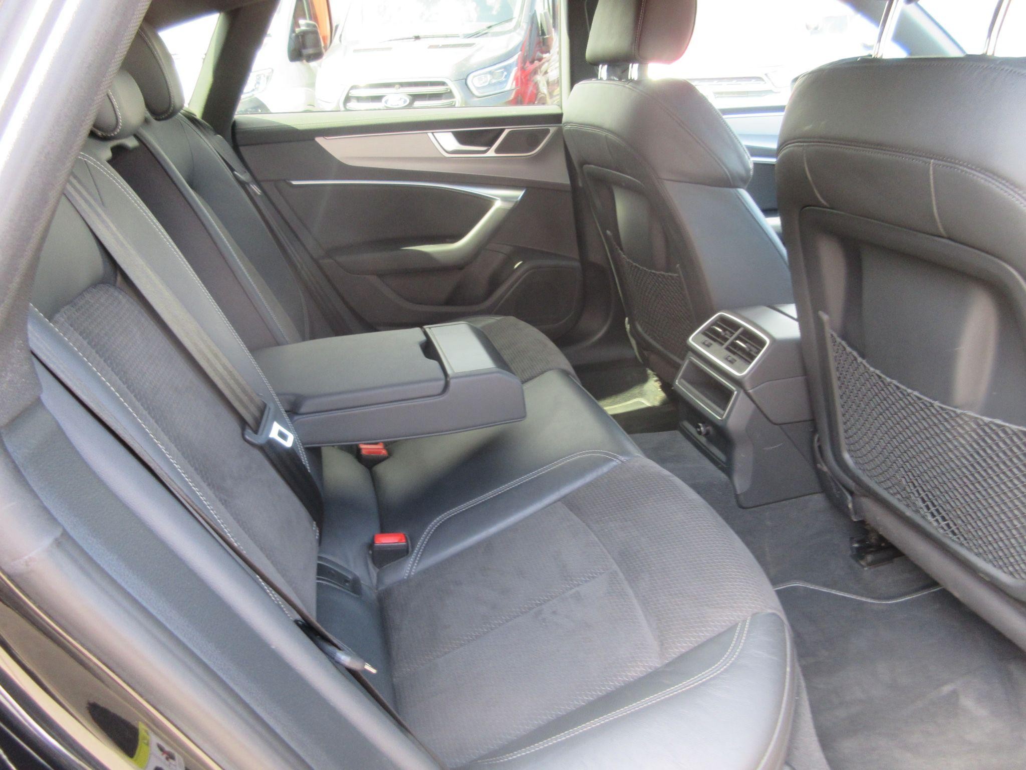 Audi A7 Image 17