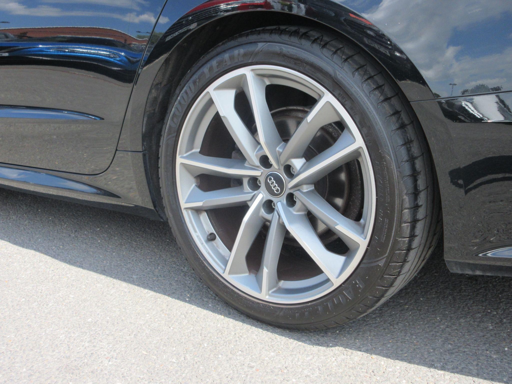 Audi A7 Image 24