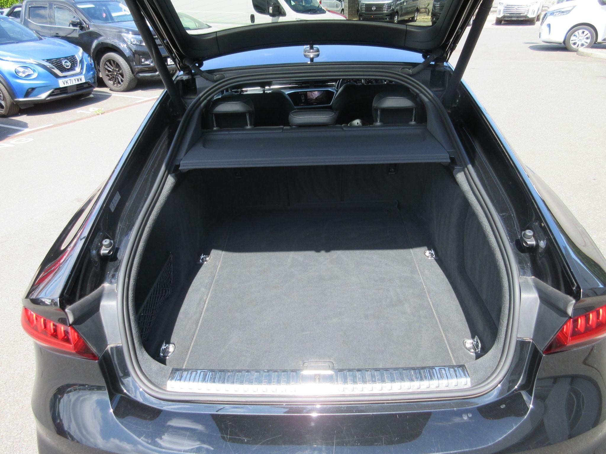 Audi A7 Image 33