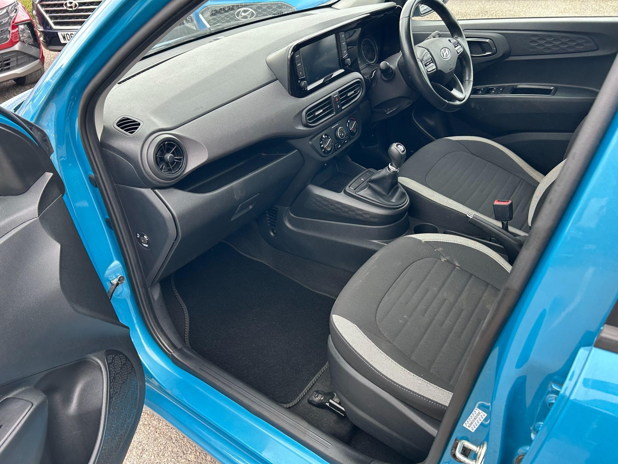 Hyundai i10 Image 10