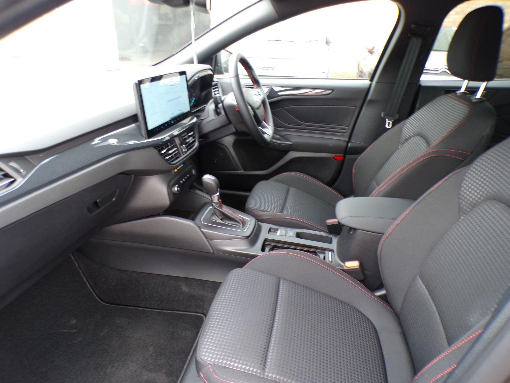 Ford Focus Estate Image 12