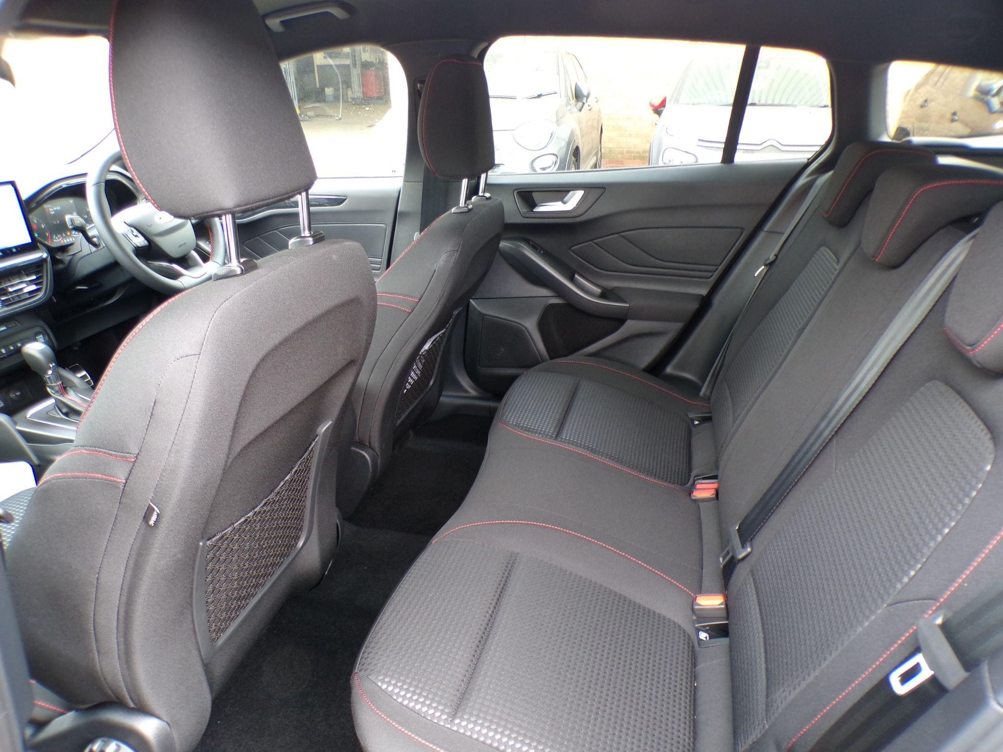 Ford Focus Estate Image 16