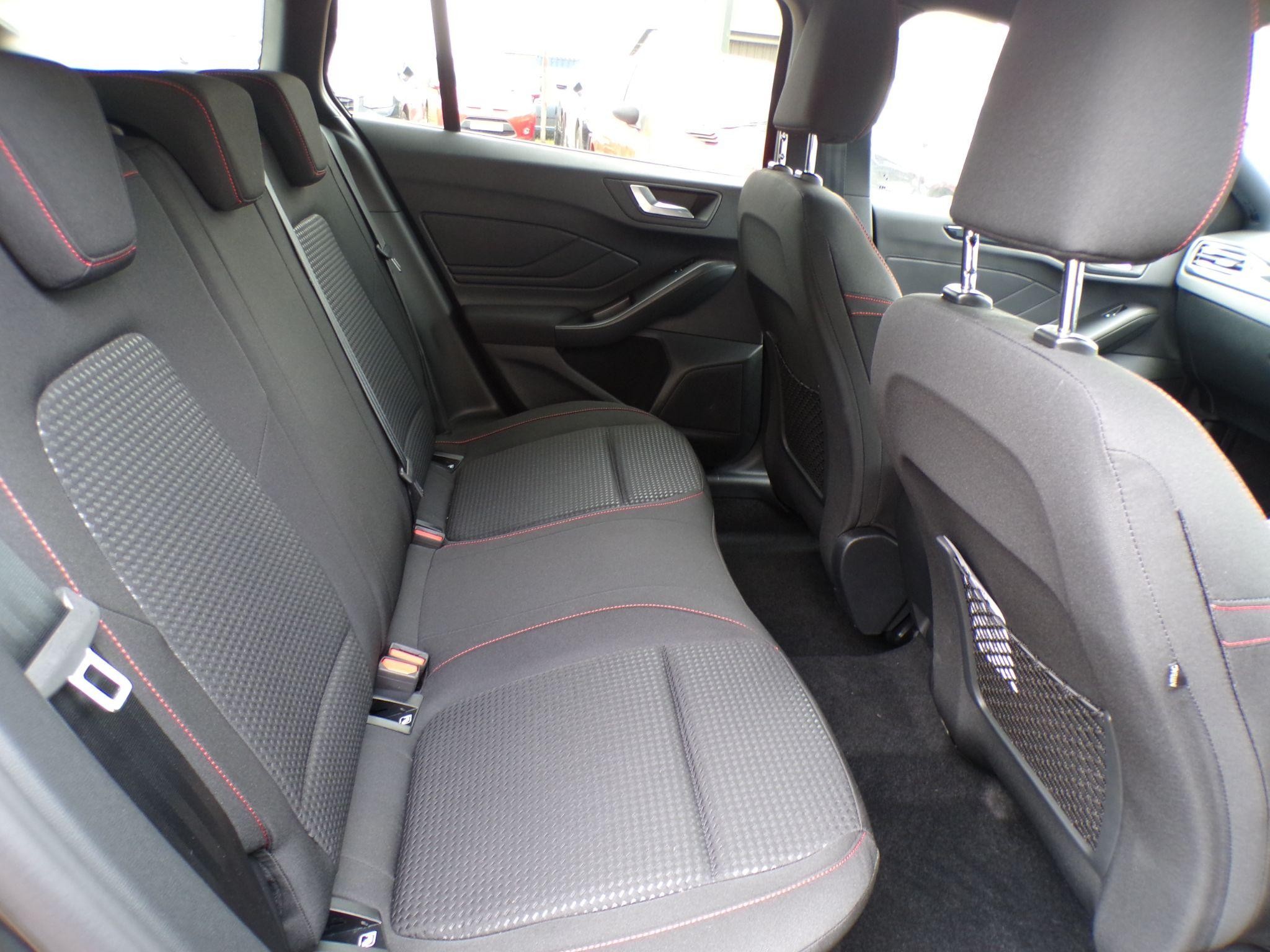 Ford Focus Estate Image 17