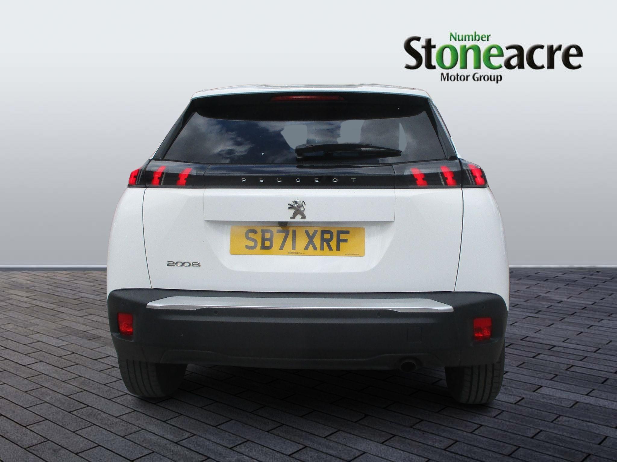 Peugeot 2008 Image 6