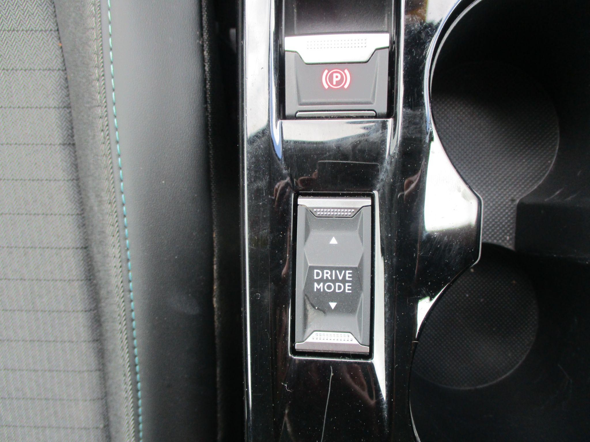 Peugeot 2008 Image 15