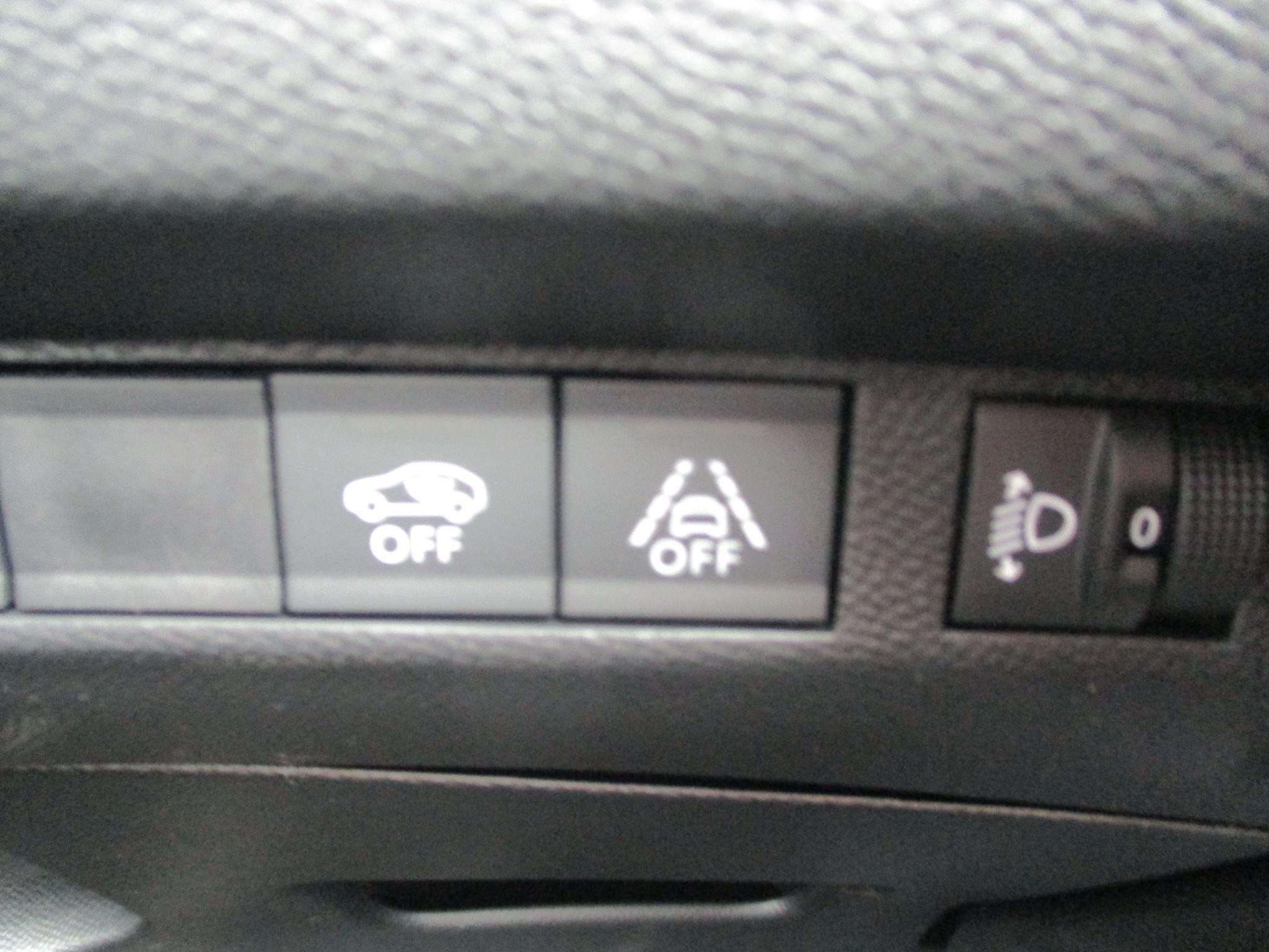 Peugeot 2008 Image 17